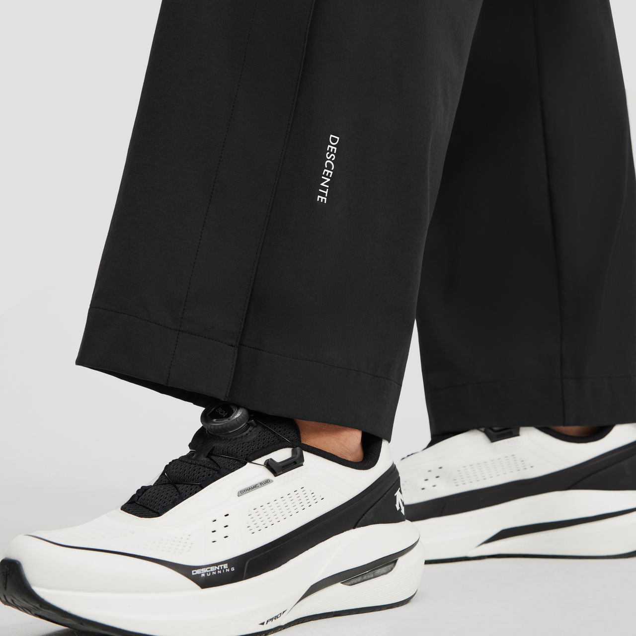 TRAINING Women Woven Pants