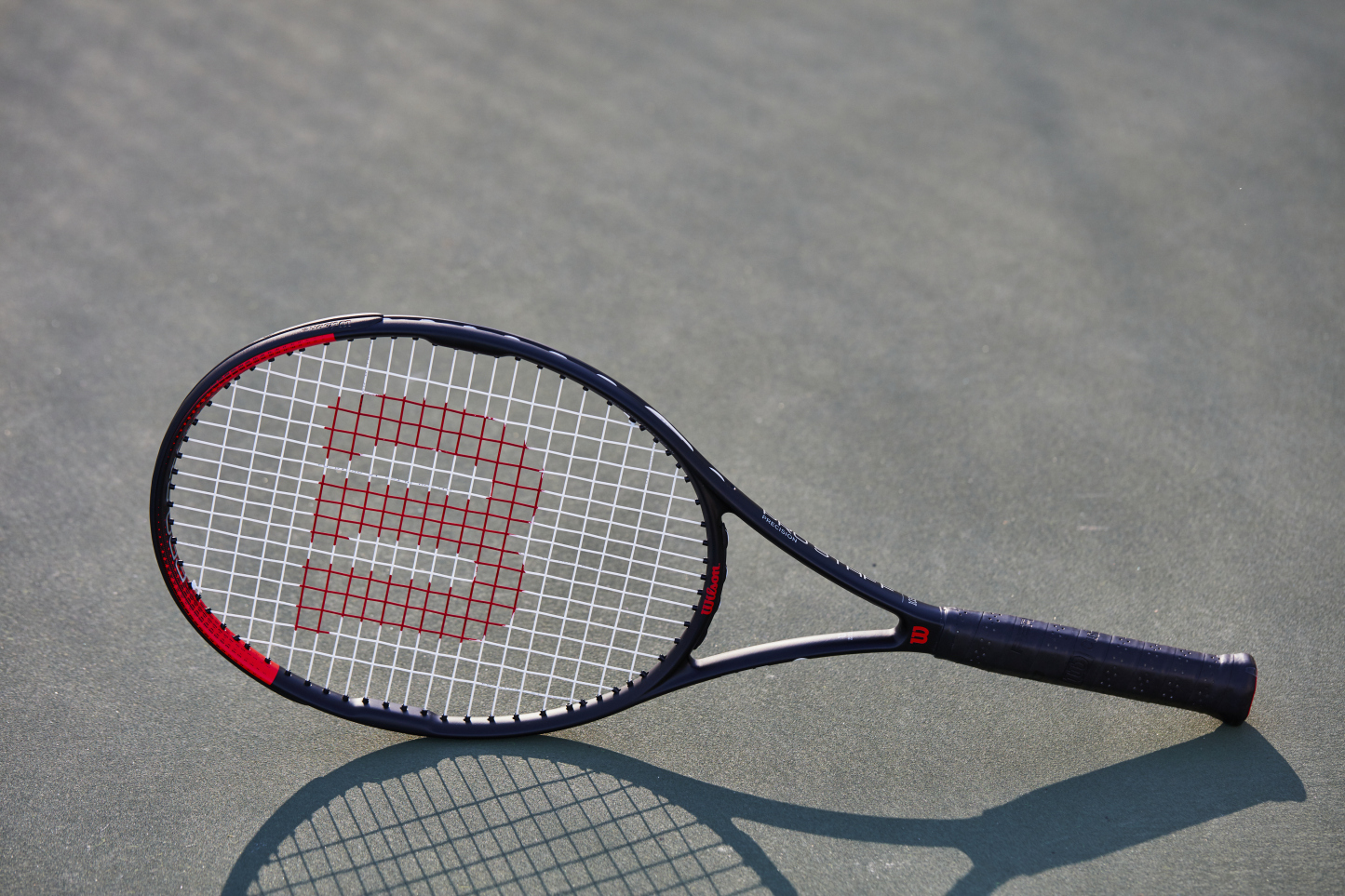 Pro Staff Precision 103 tennis racket Recreational Racket Beginner friendly black (Strung)