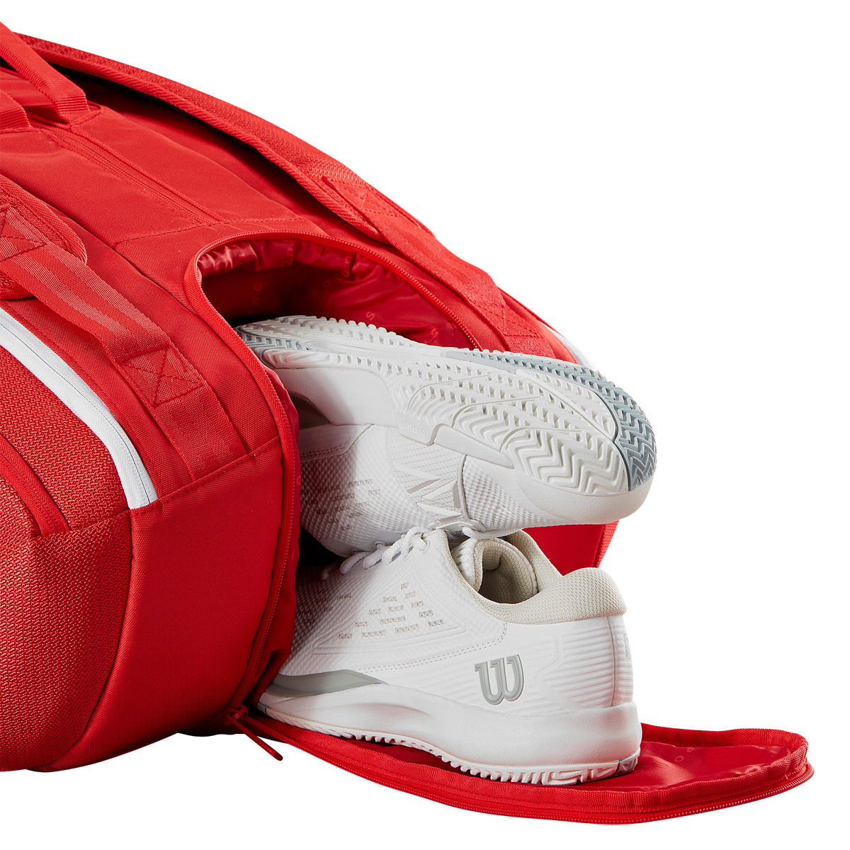 Wilson Red Super Tour 2025 Teenis Bag (15 Rackets)