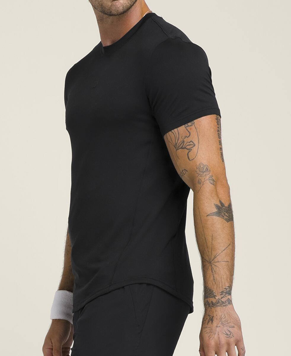 M EVERYDAY PERFORMANCE TEE BLACK