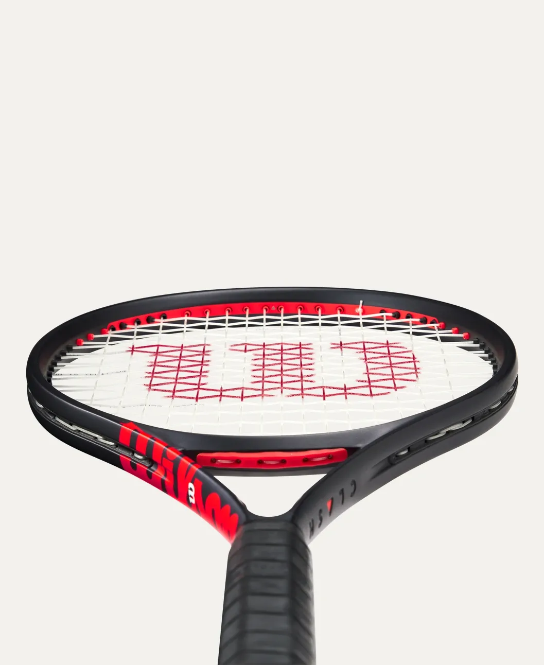 Wilson Clash 100L V3 Tennis Racket