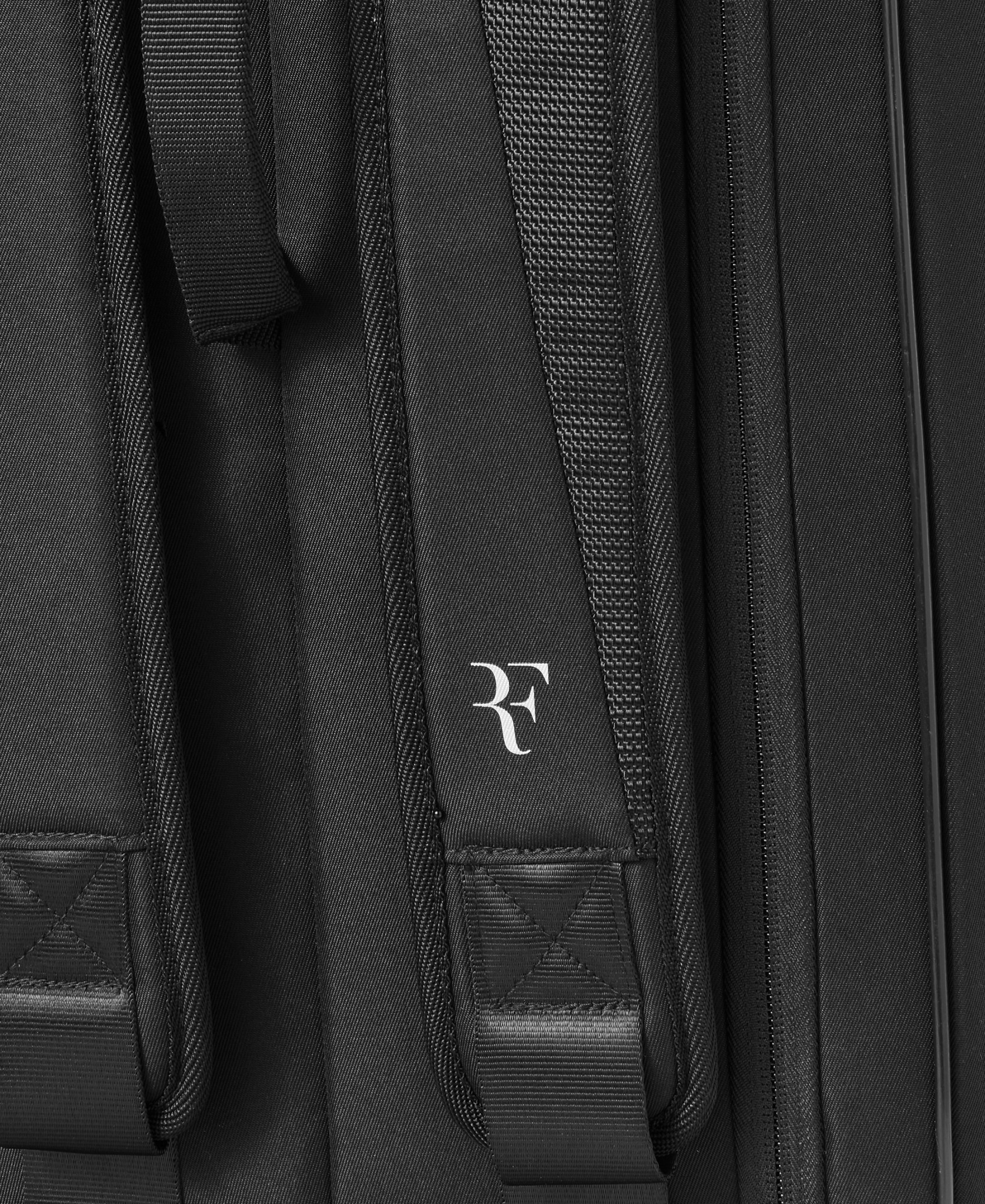 Roger Federer RF Tournament Racket Bag 9 Pack