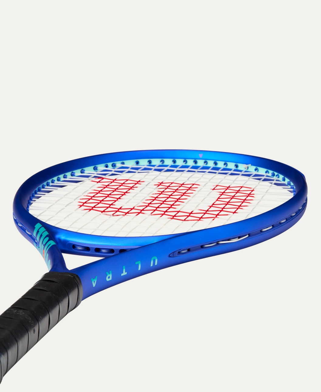 Wilson Ultra 25 / 26 V5 Junior Tennis Racket