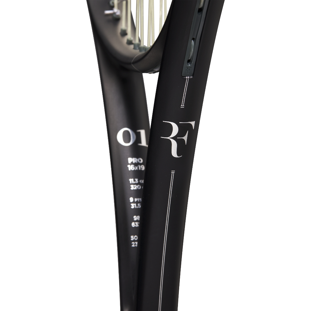RF 01 PRO Performance Tennis Racket Unstrung WR151311U2