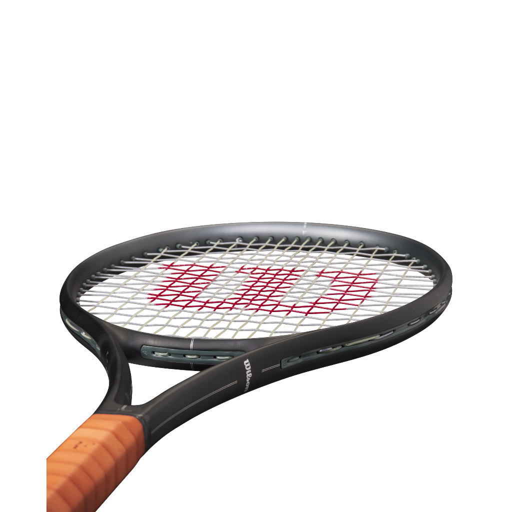 RF 01 PRO Performance Tennis Racket Unstrung WR151311U2