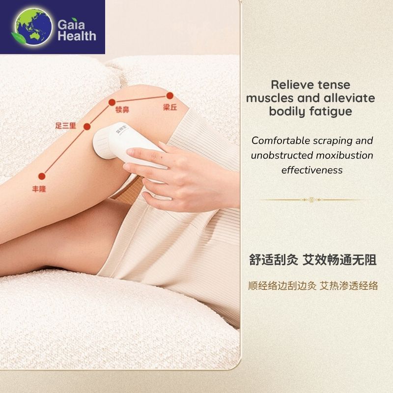 The Gaia device treating the knee joint, demonstrating its utility for targeted joint pain relief. The penetrating moxa heat is ideal for dispelling coldness from joints and improving flexibility caused by inflammation.