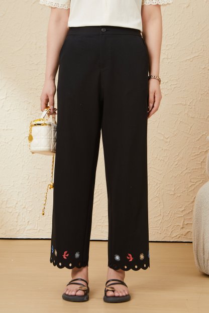 Color-Block Embroidered Korean Style Loose Nine-Point Pants EXK5682