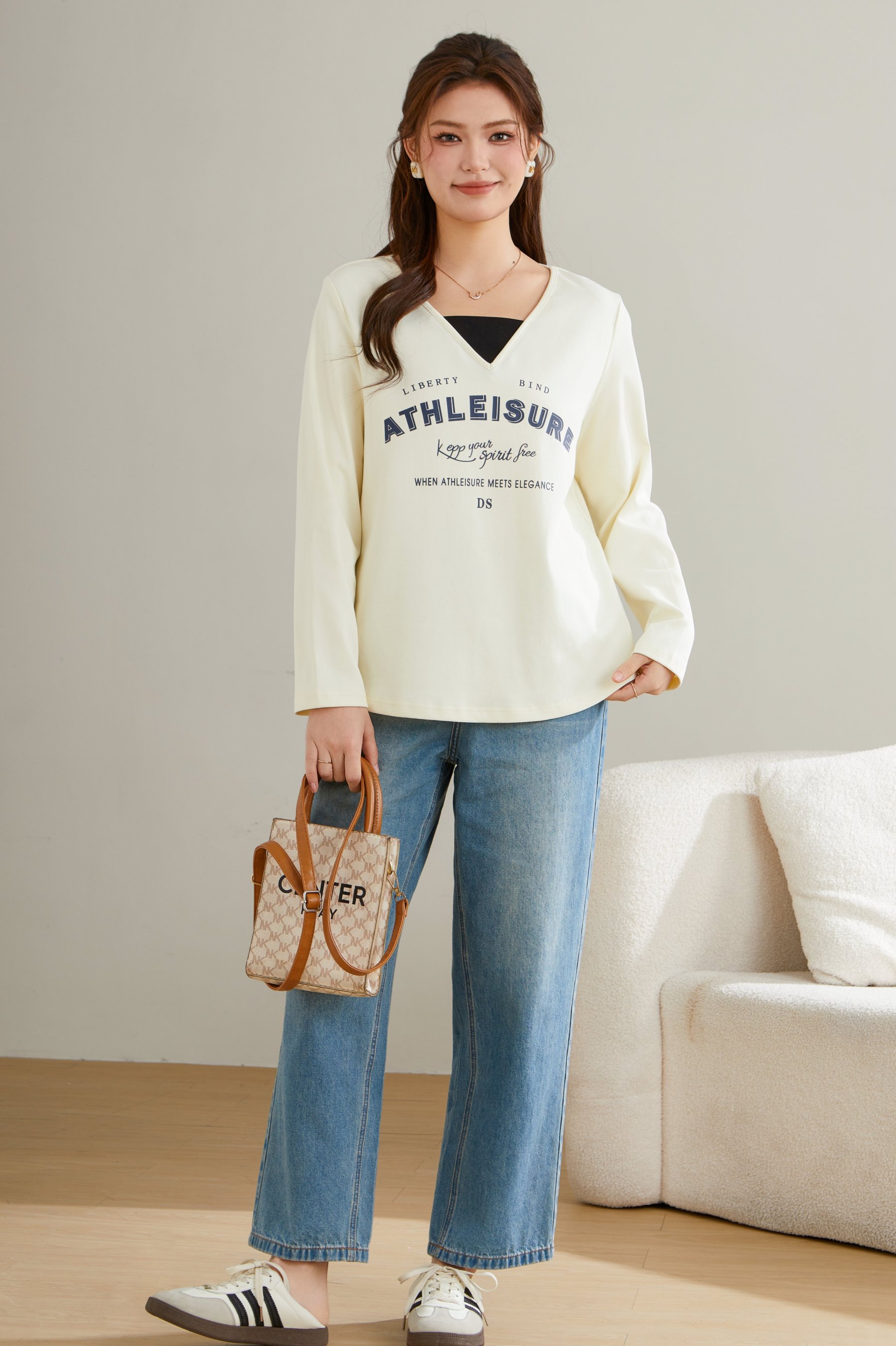 Fake Two-Piece V-Neck Letter Print Long Sleeve T-Shirt ECZ2537