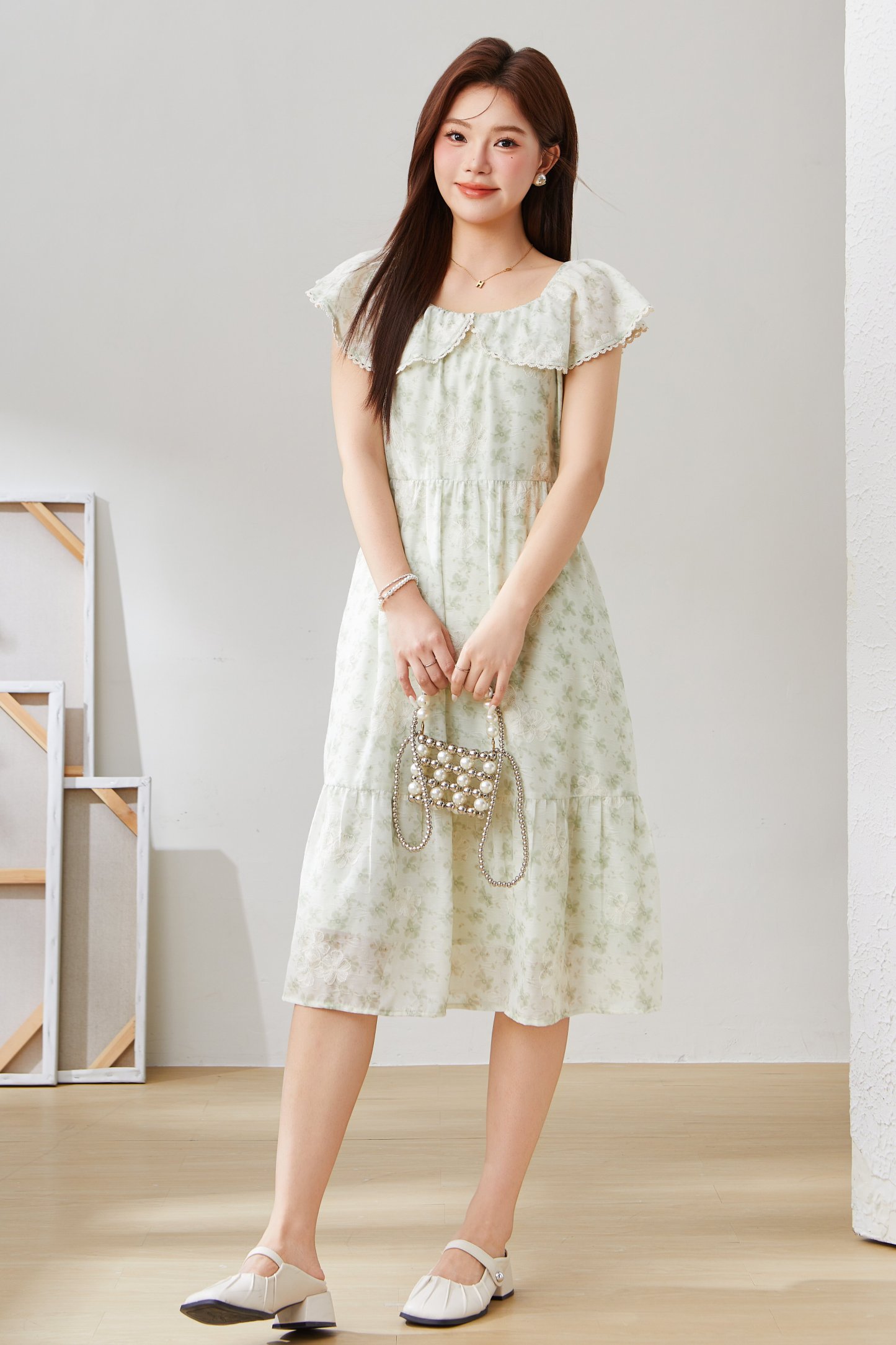 Doll Collar Slimming Floral Dress EXQ5350