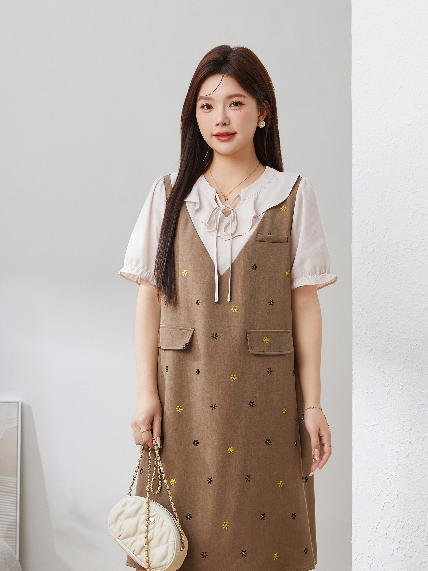 Ruffle Trim Embroidered Dress EXQ5011