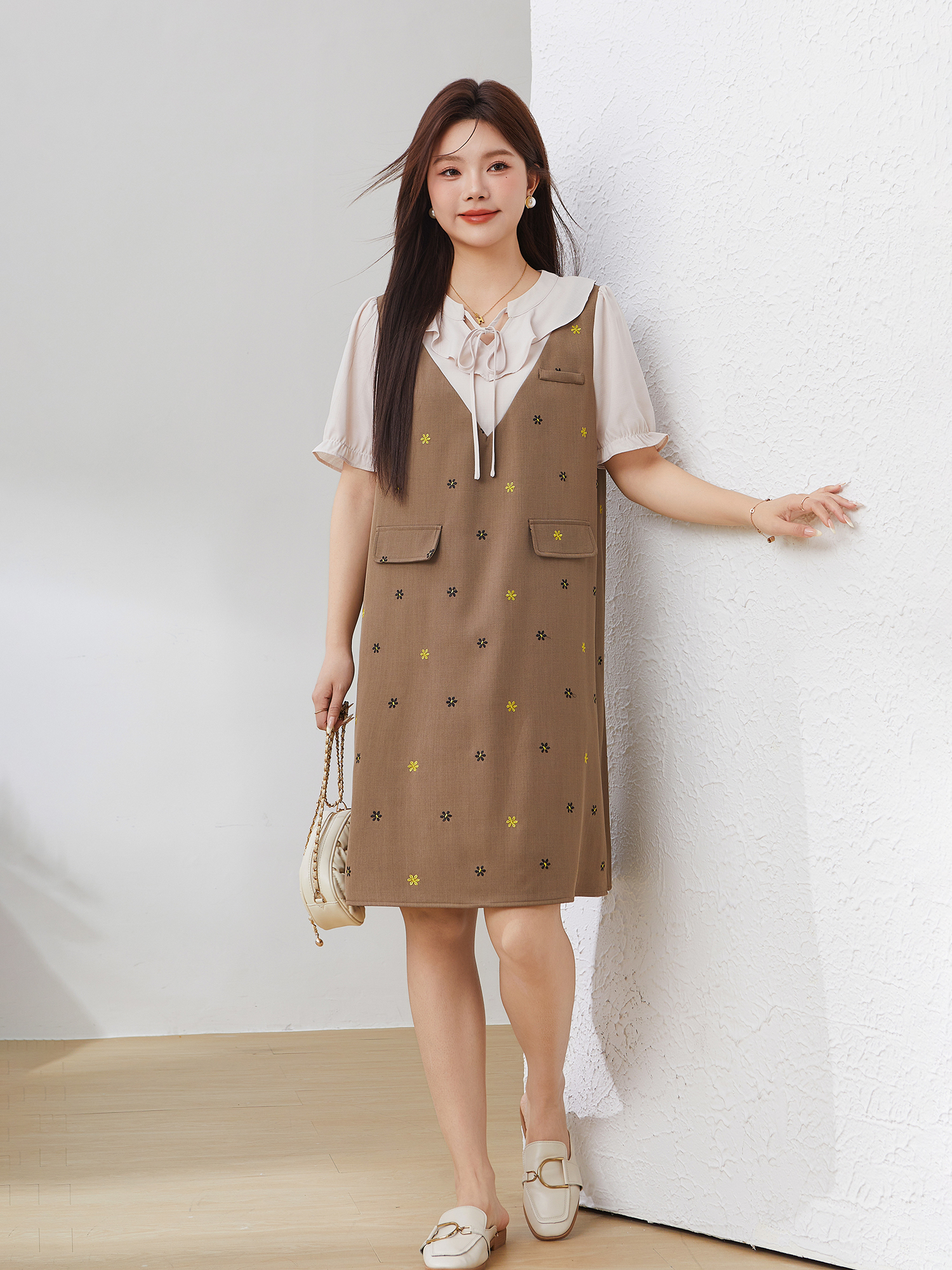 Ruffle Trim Embroidered Dress EXQ5011