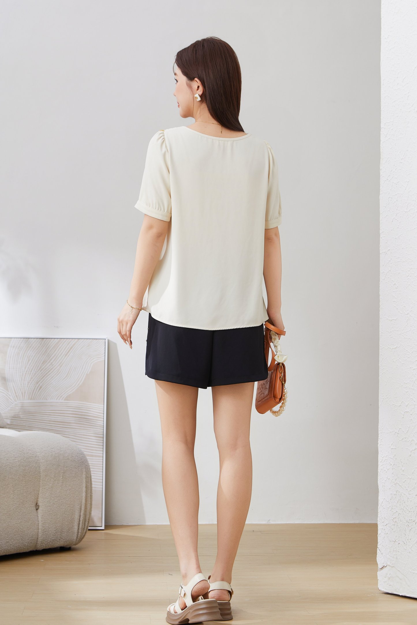 Ruffled Edge Embroidered Blouse EXA3055