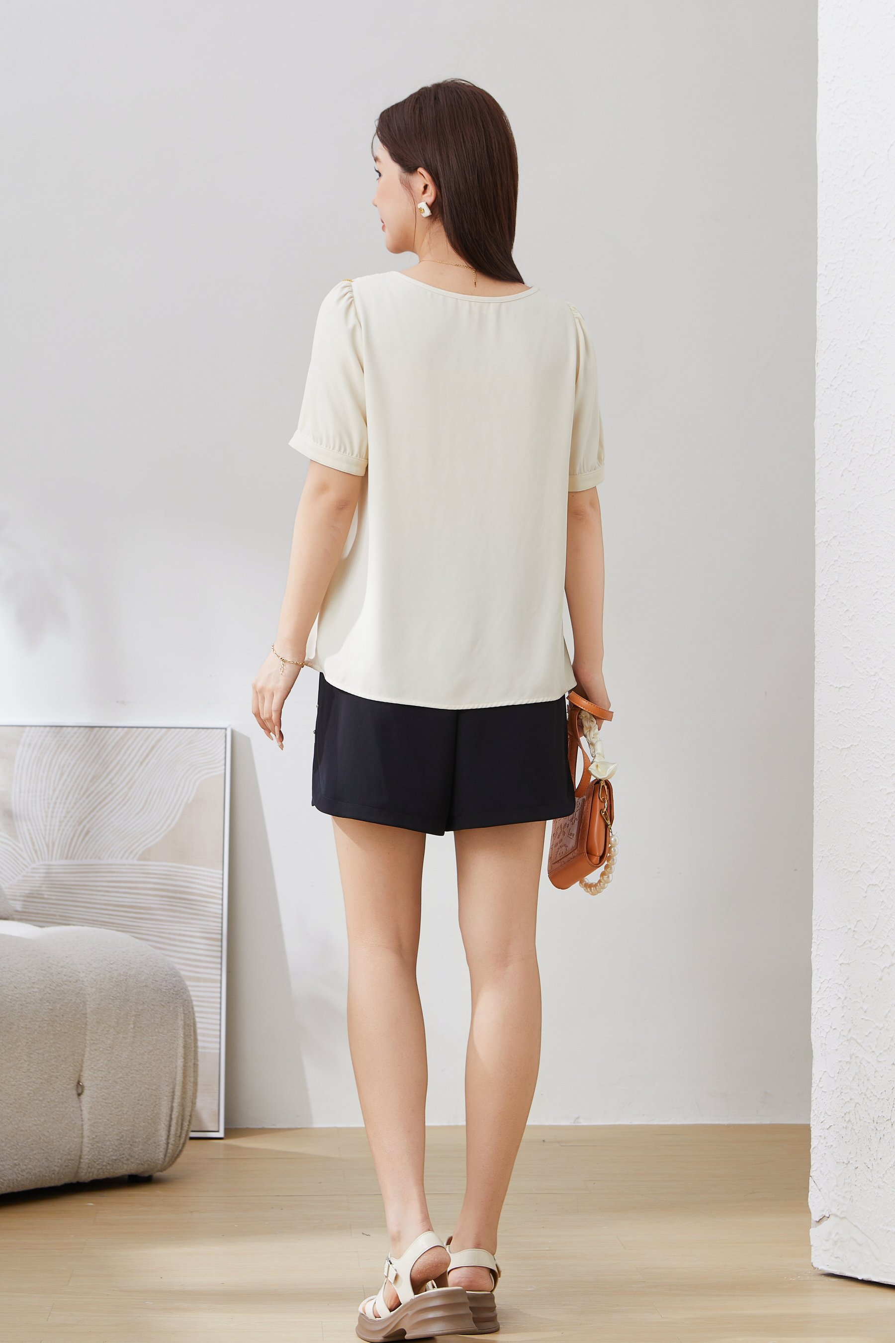 Ruffled Edge Embroidered Blouse EXA3055