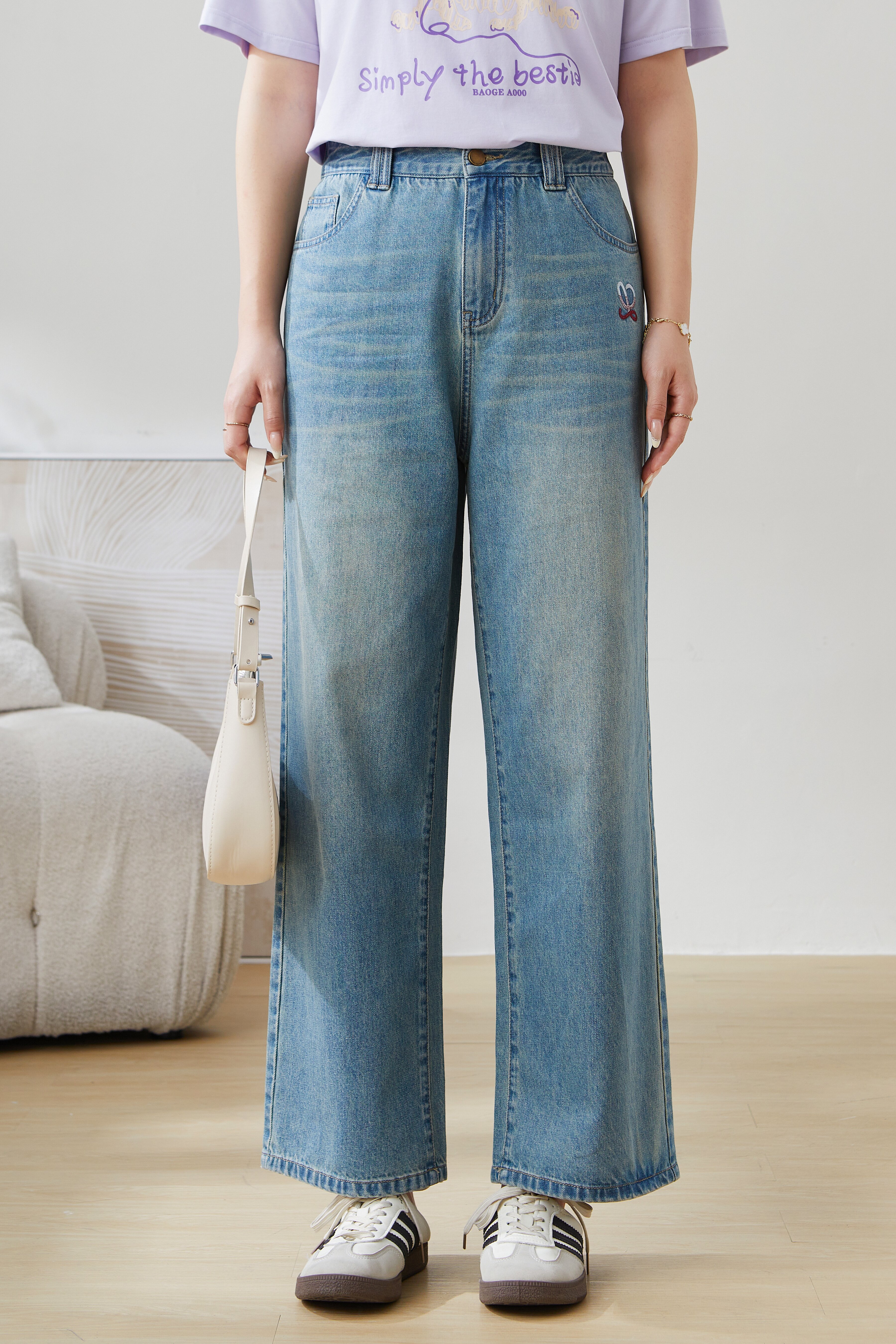 Embroidered Retro Wide-Leg Jeans EXK5119