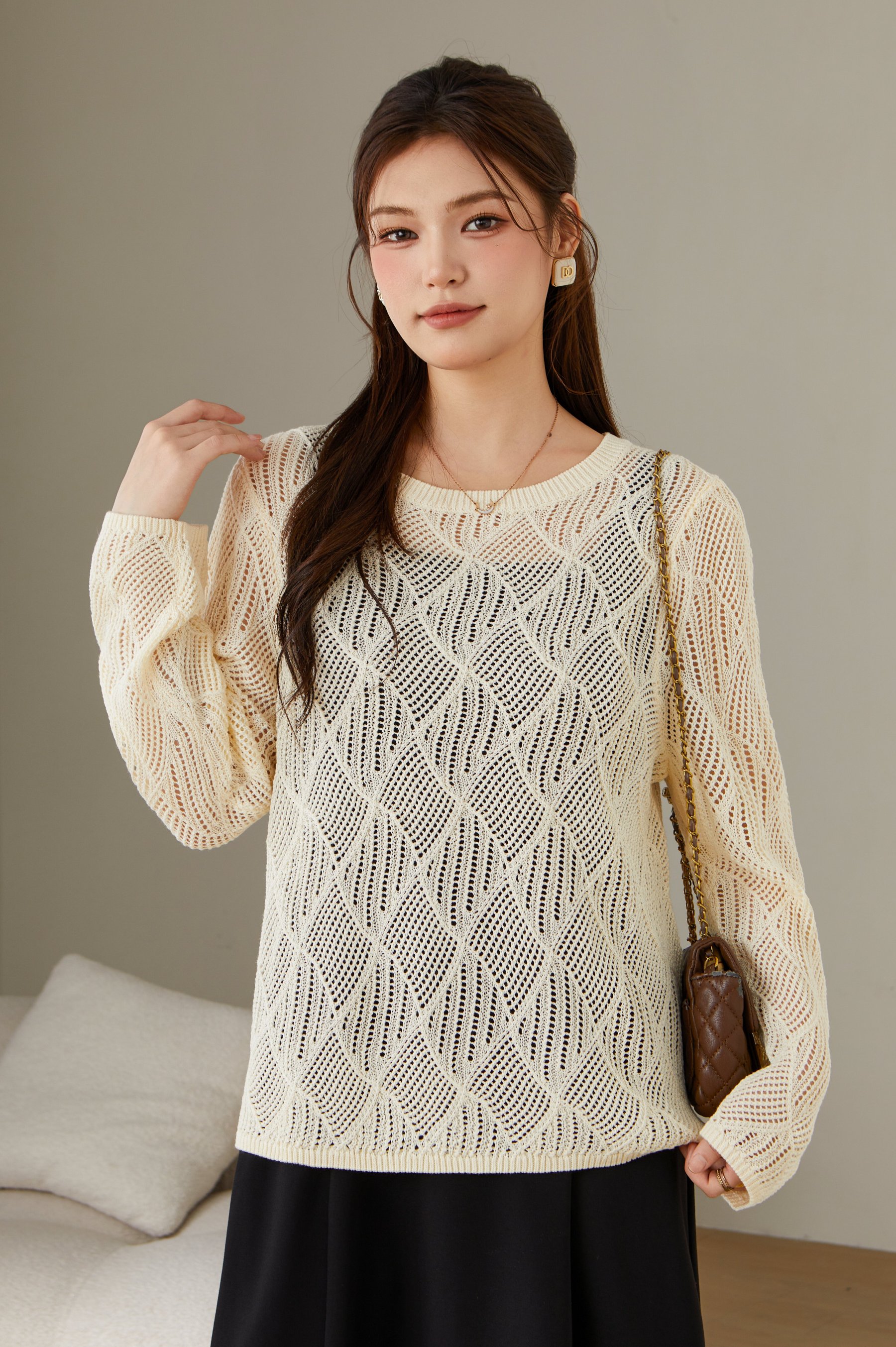 Round Neck Hollow Sweater DDMY1899