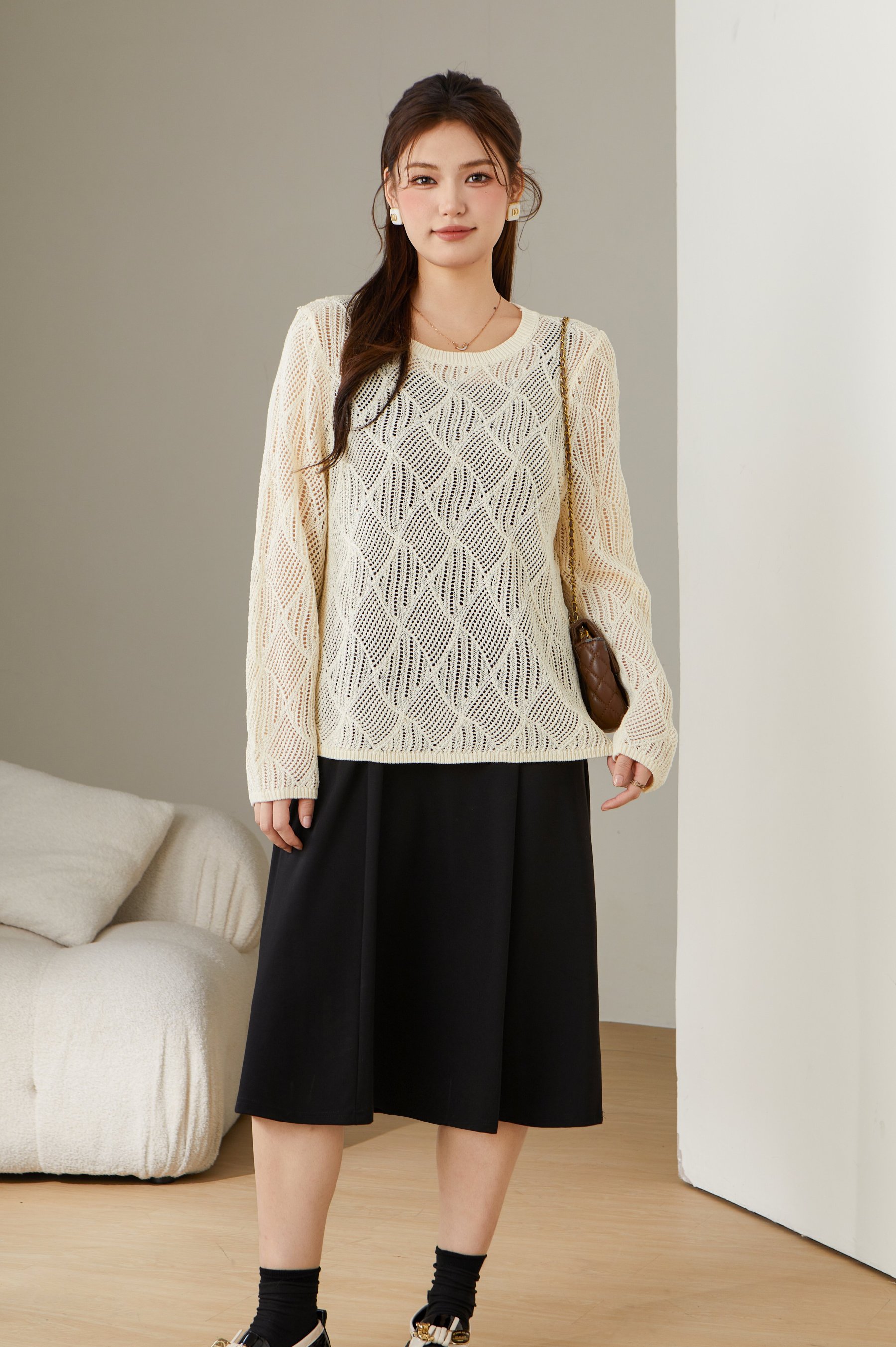 Round Neck Hollow Sweater DDMY1899