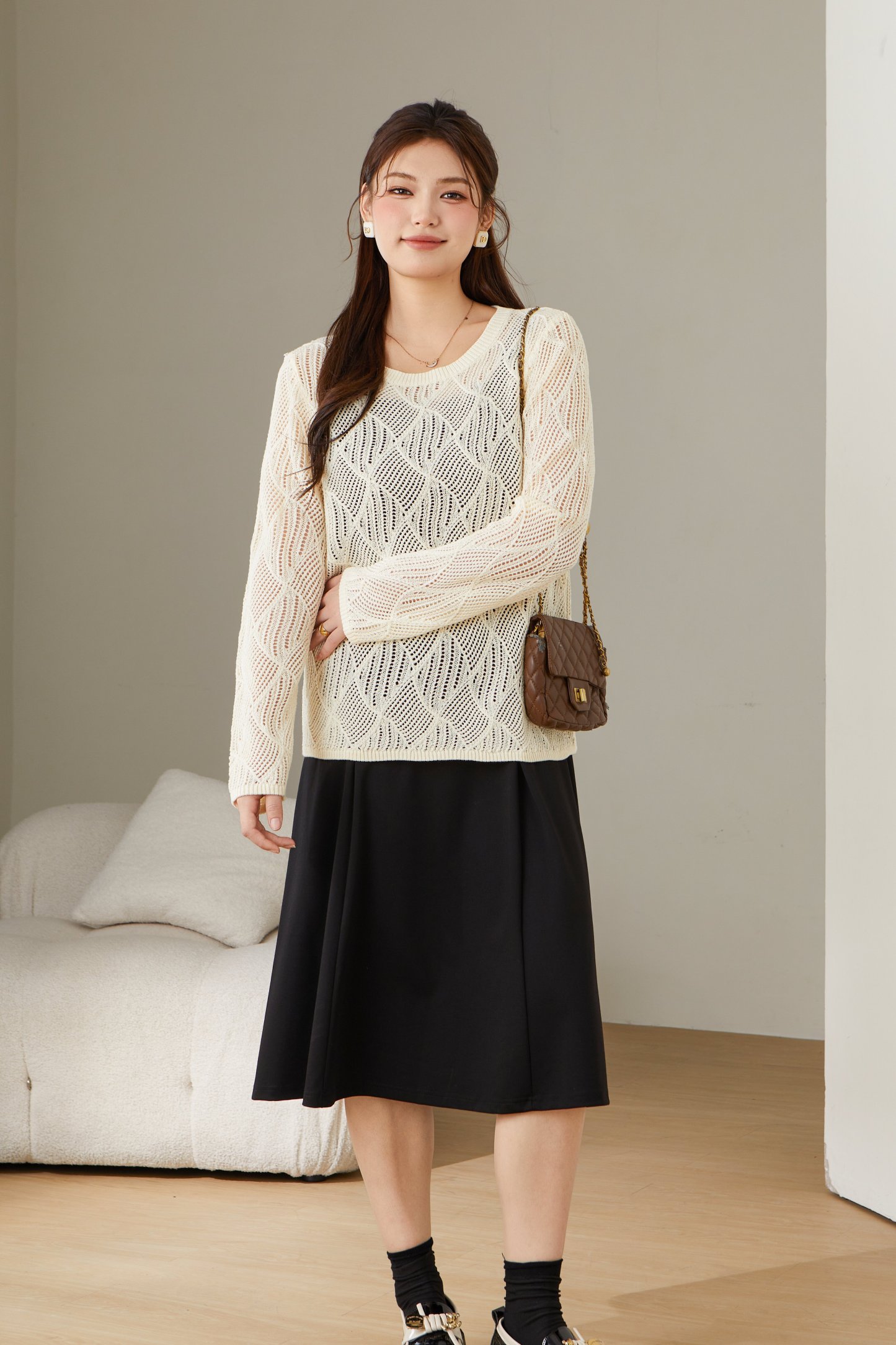 Round Neck Hollow Sweater DDMY1899