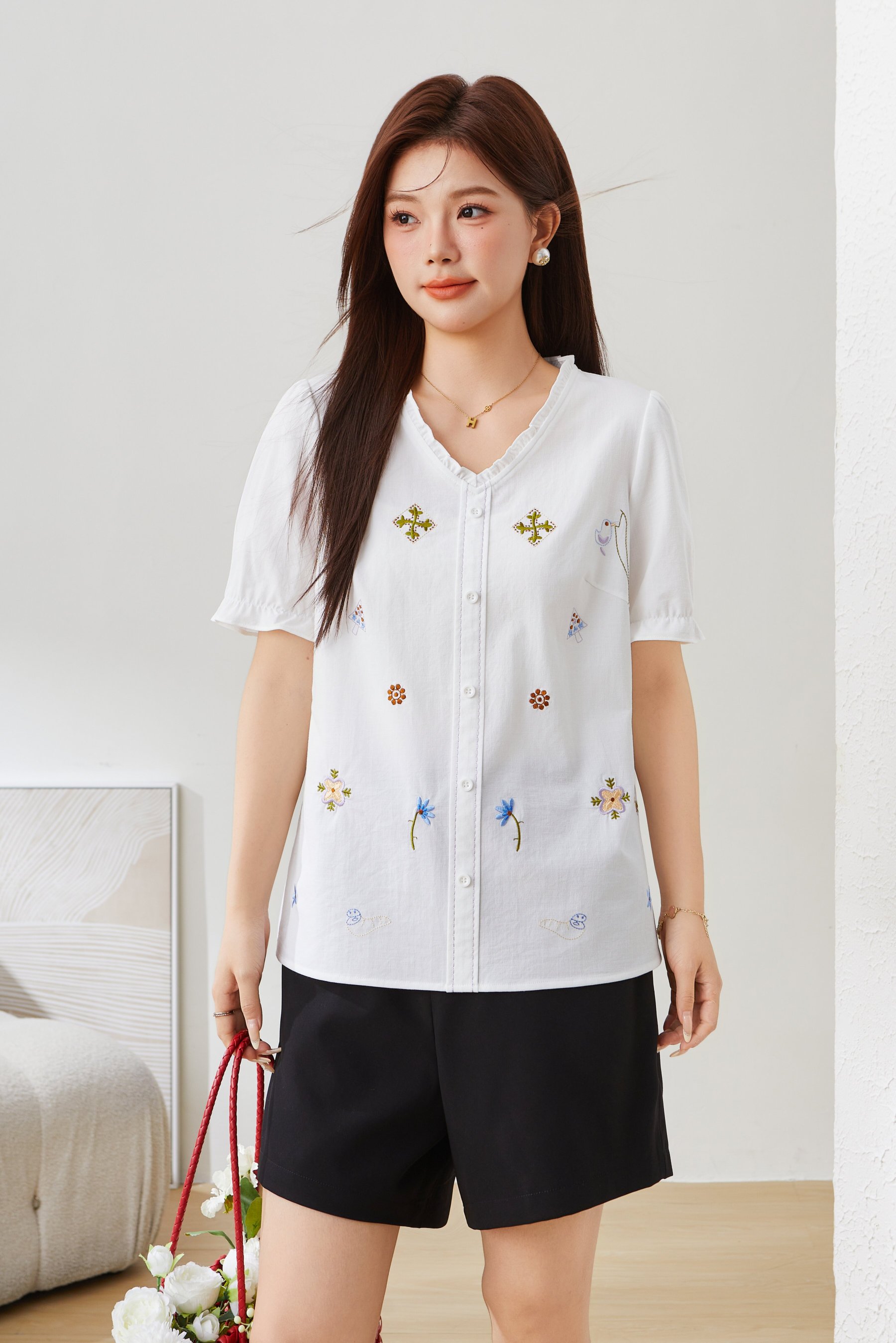 Colorful Embroidered Heavy Craft Top with Ruffled Edges EXA5398