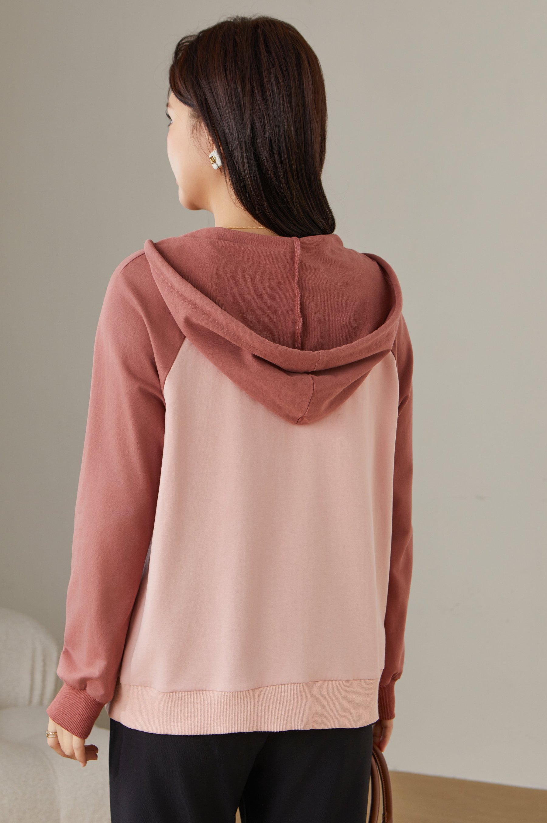 Color Block Raglan Letter Print Sweatshirt ECZ1235N