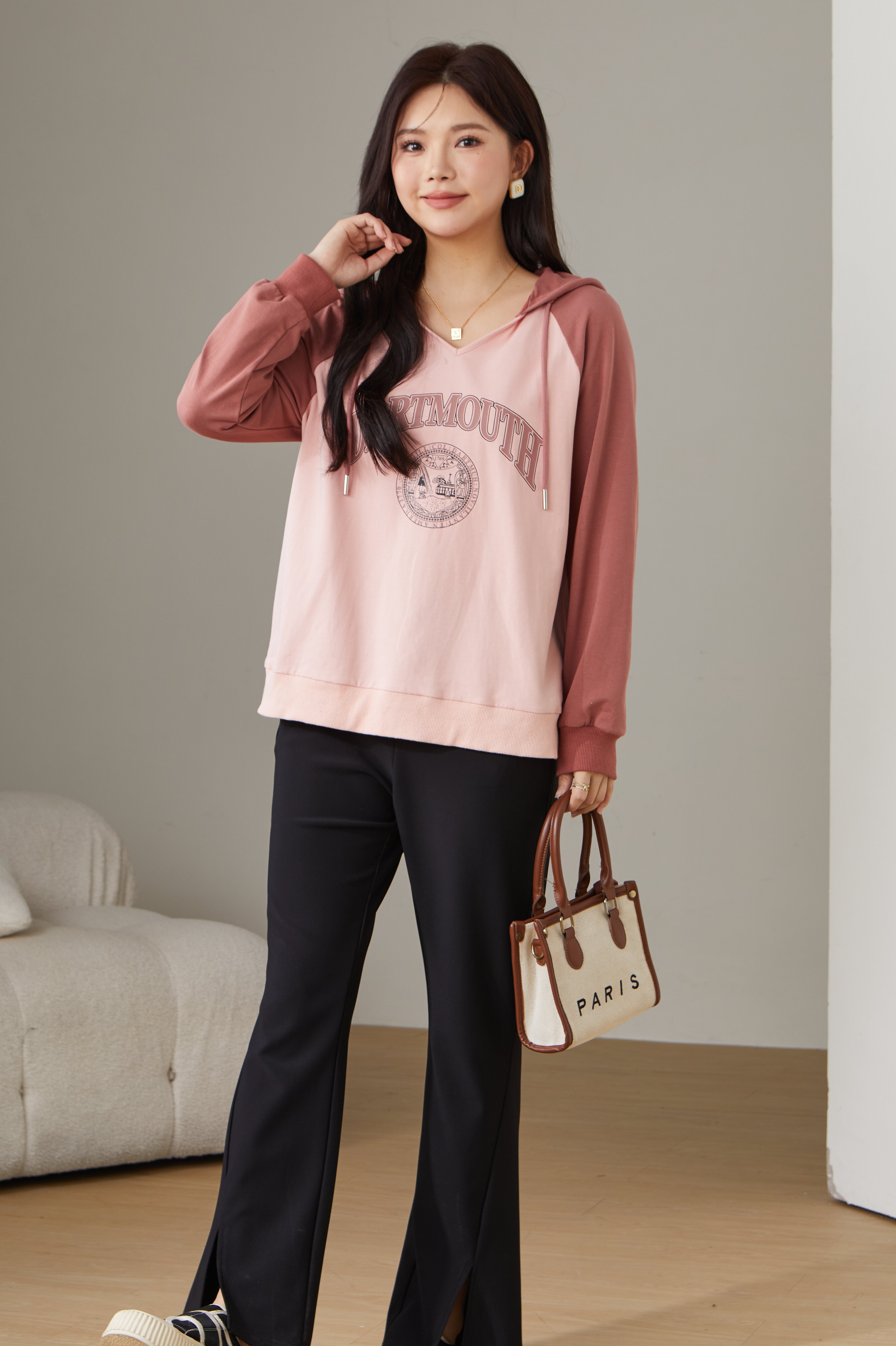 Color Block Raglan Letter Print Sweatshirt ECZ1235N