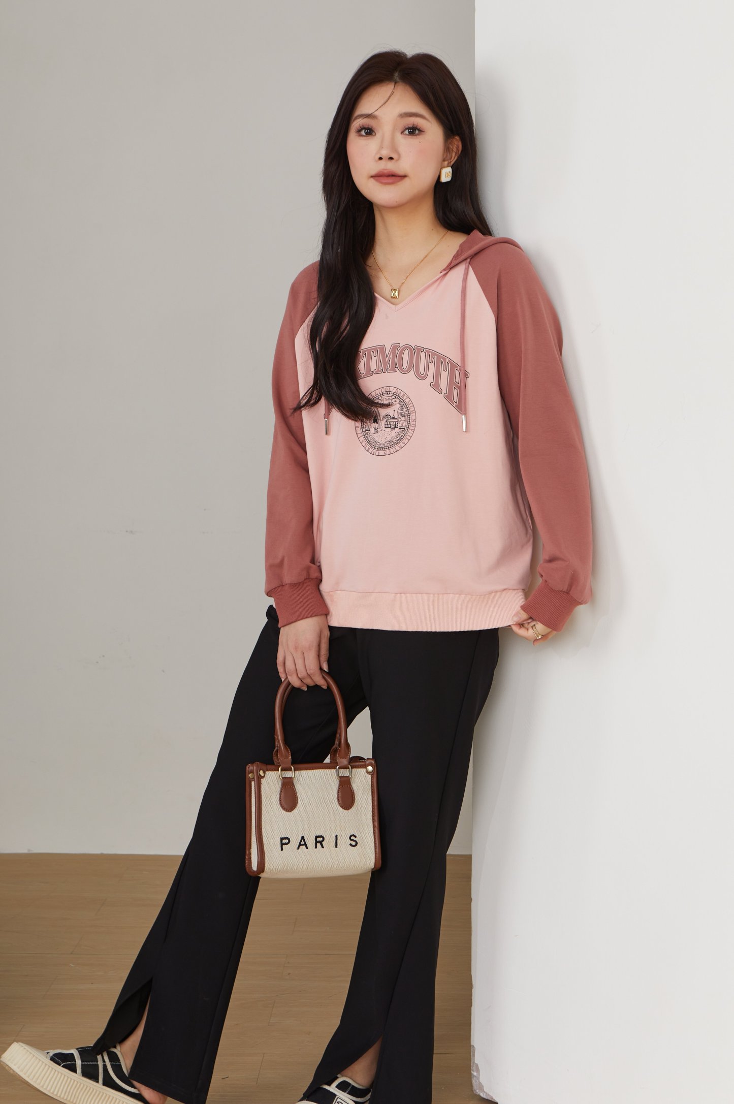 Color Block Raglan Letter Print Sweatshirt ECZ1235N