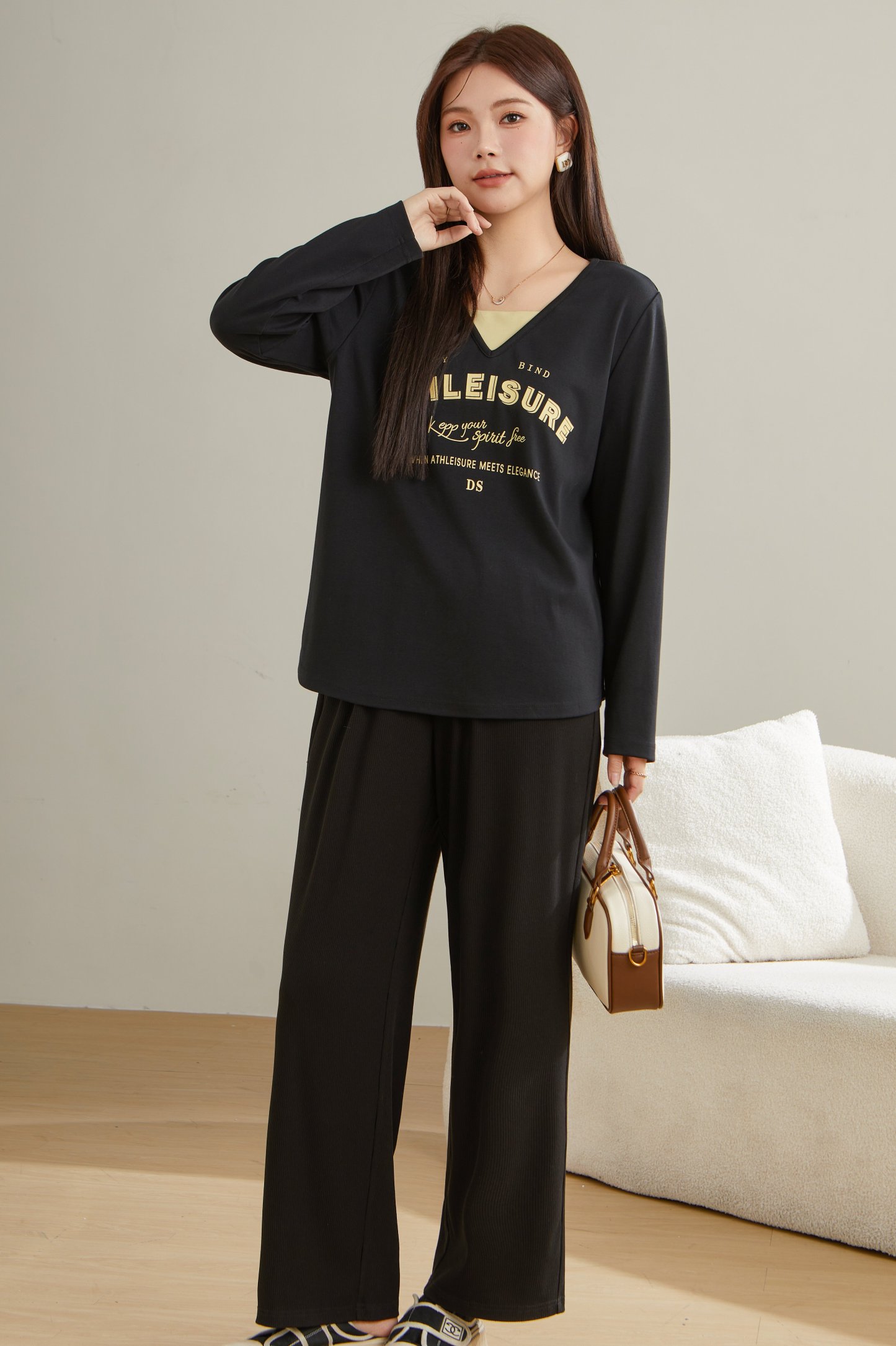 Fake Two-Piece V-Neck Letter Print Long Sleeve T-Shirt ECZ2537
