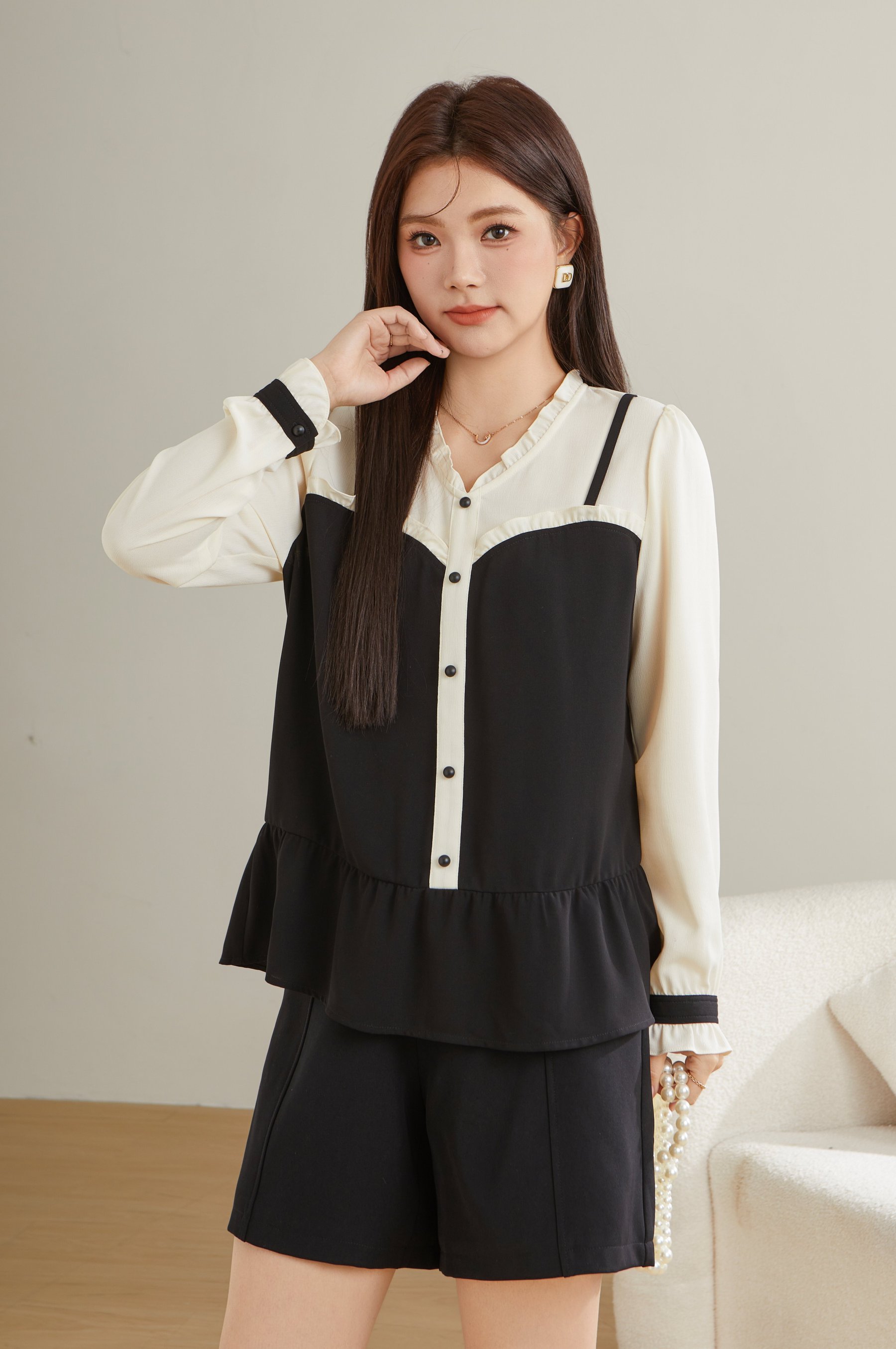 Fake Two-Piece Patchwork Ruffle Blouse ECA2381