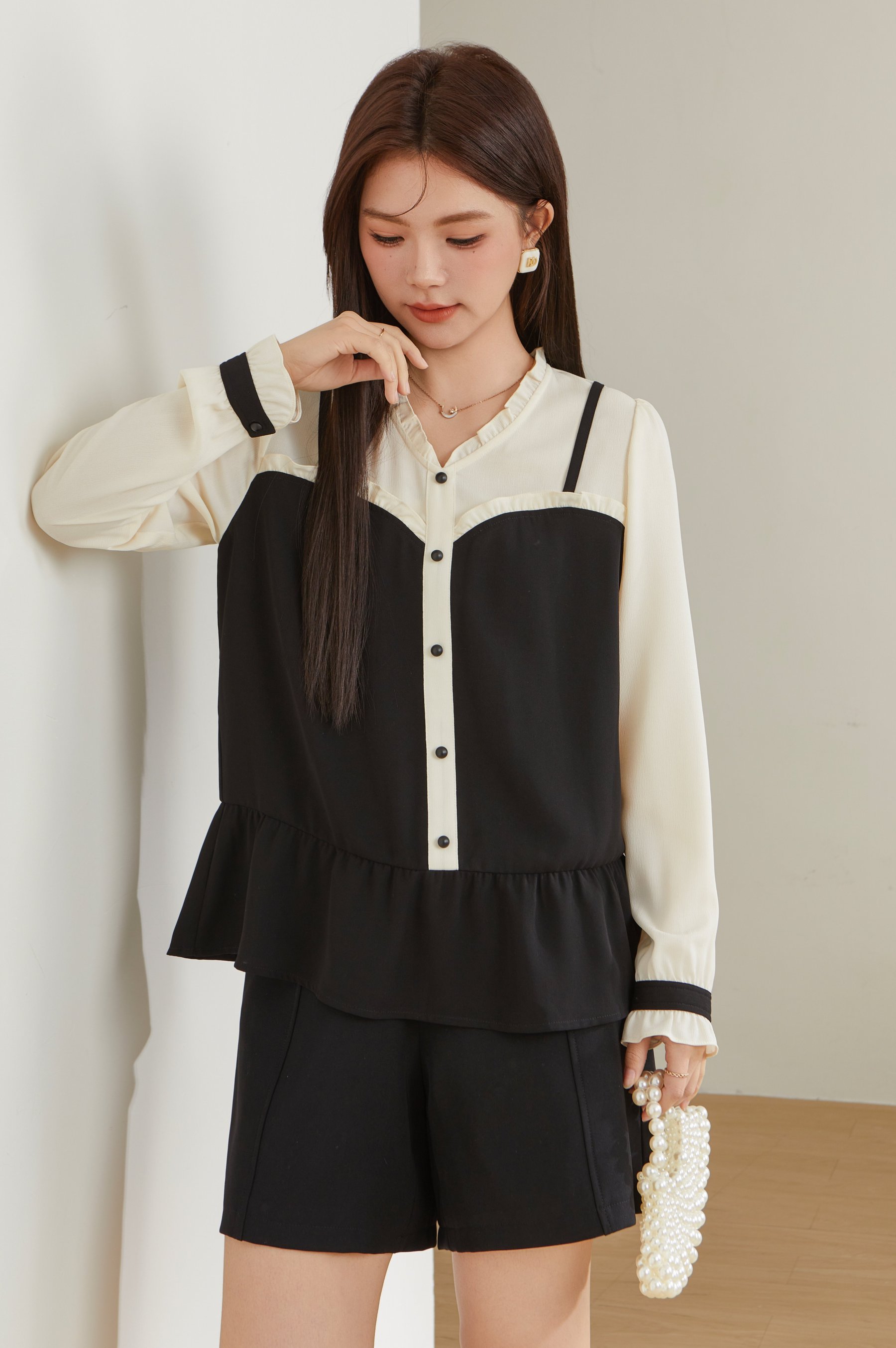 Fake Two-Piece Patchwork Ruffle Blouse ECA2381