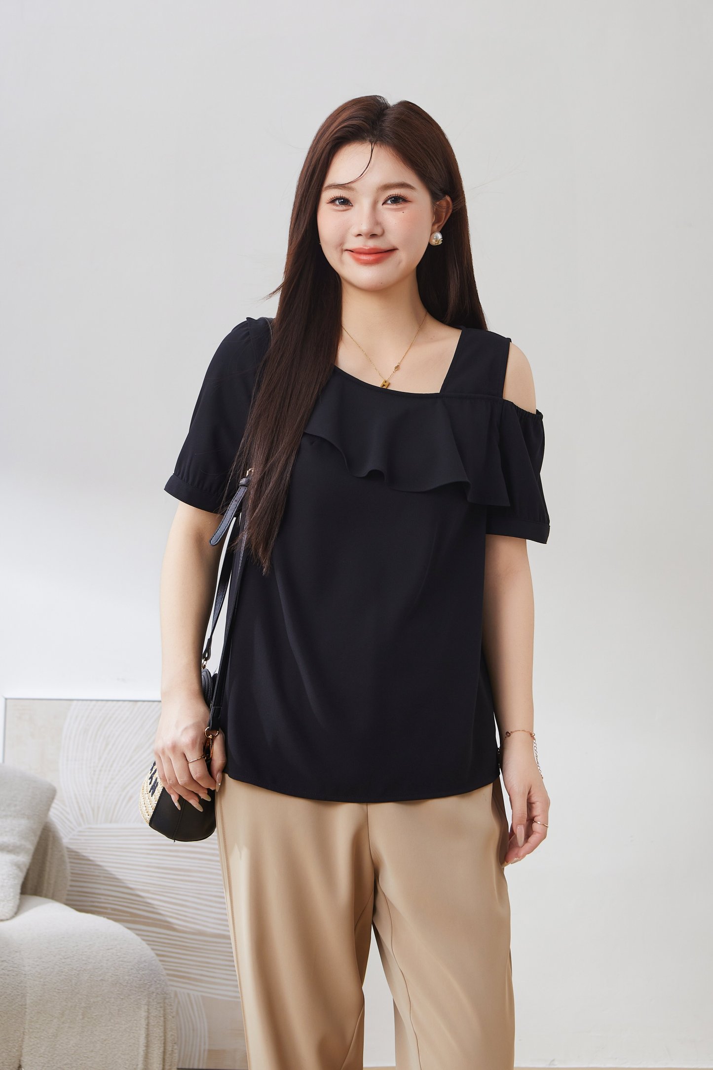 Loose Off-Shoulder Woven Top EXA3079