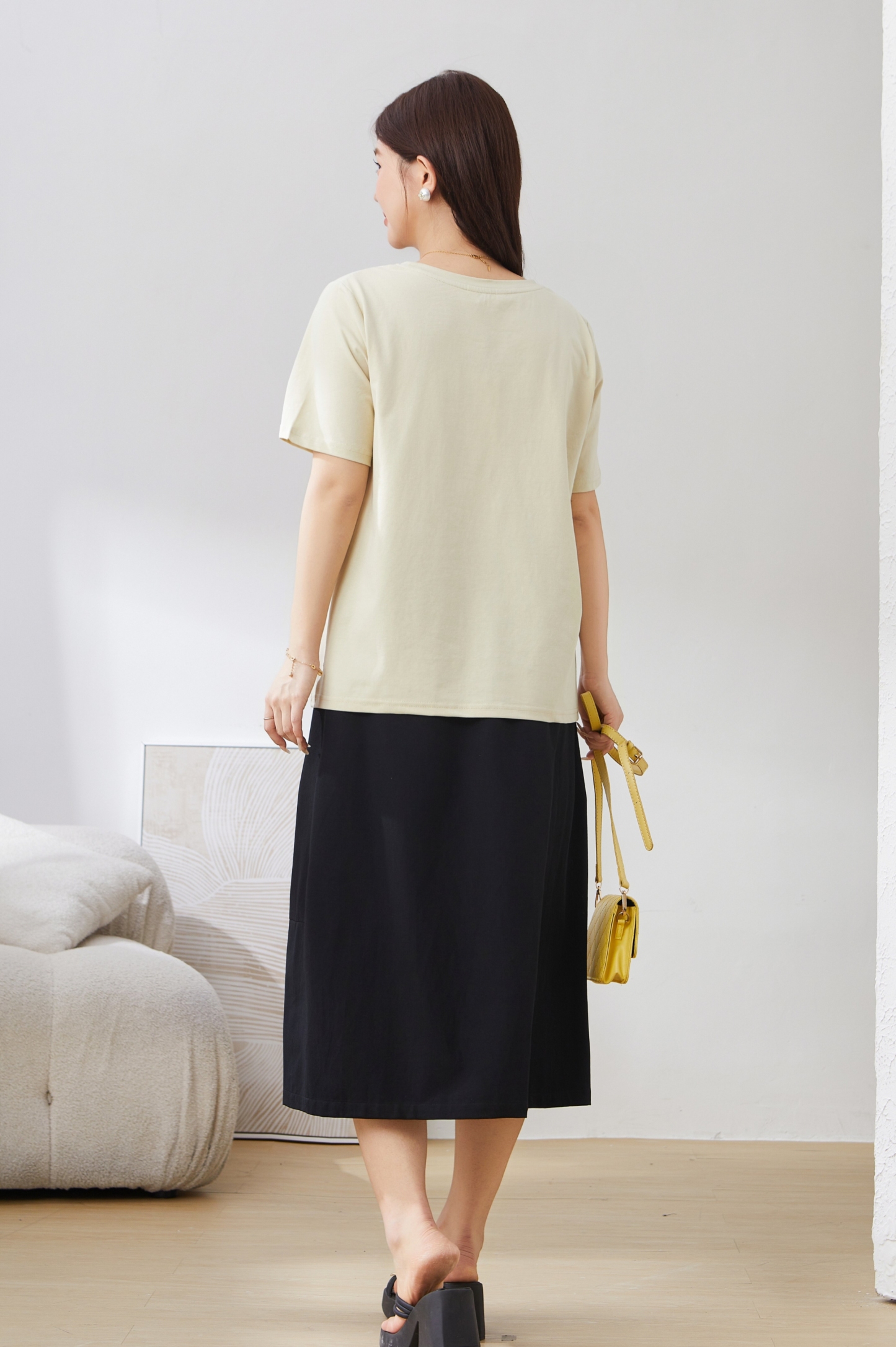 Beaded Embroidered Bear Knit T-Shirt EXZ2993