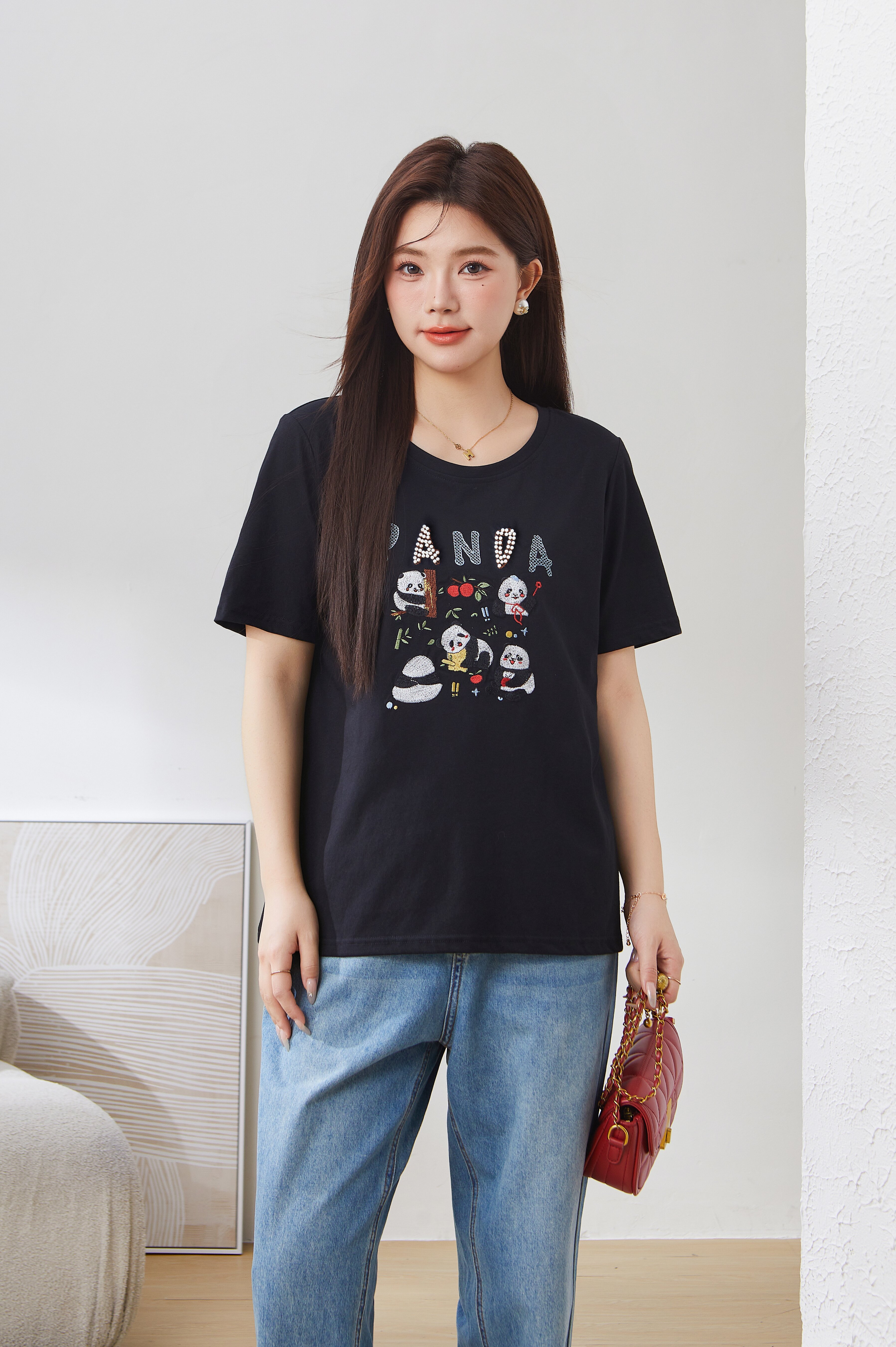 Beaded Embroidered Bear Knit T-Shirt EXZ2993