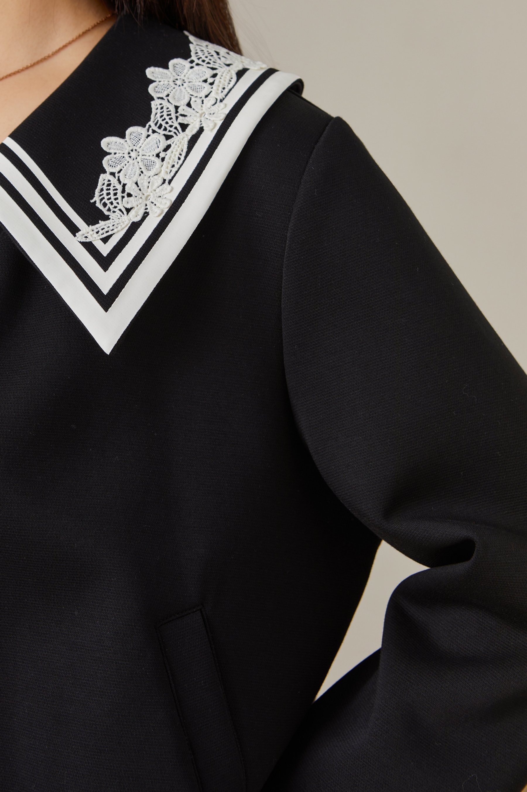 Lace collar jacket ECW2593