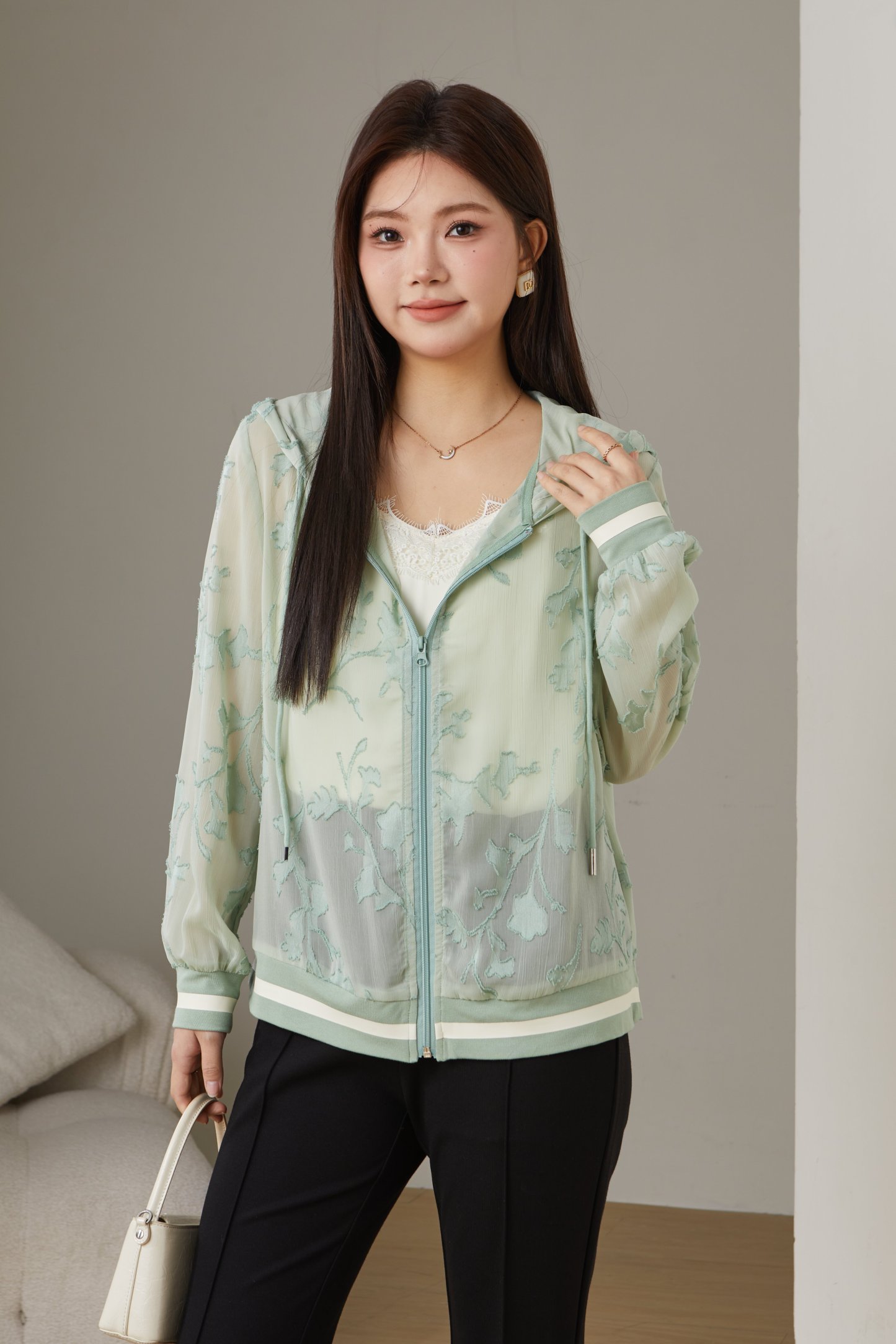 Jacquard Hooded Thin Jacket ECW2568N