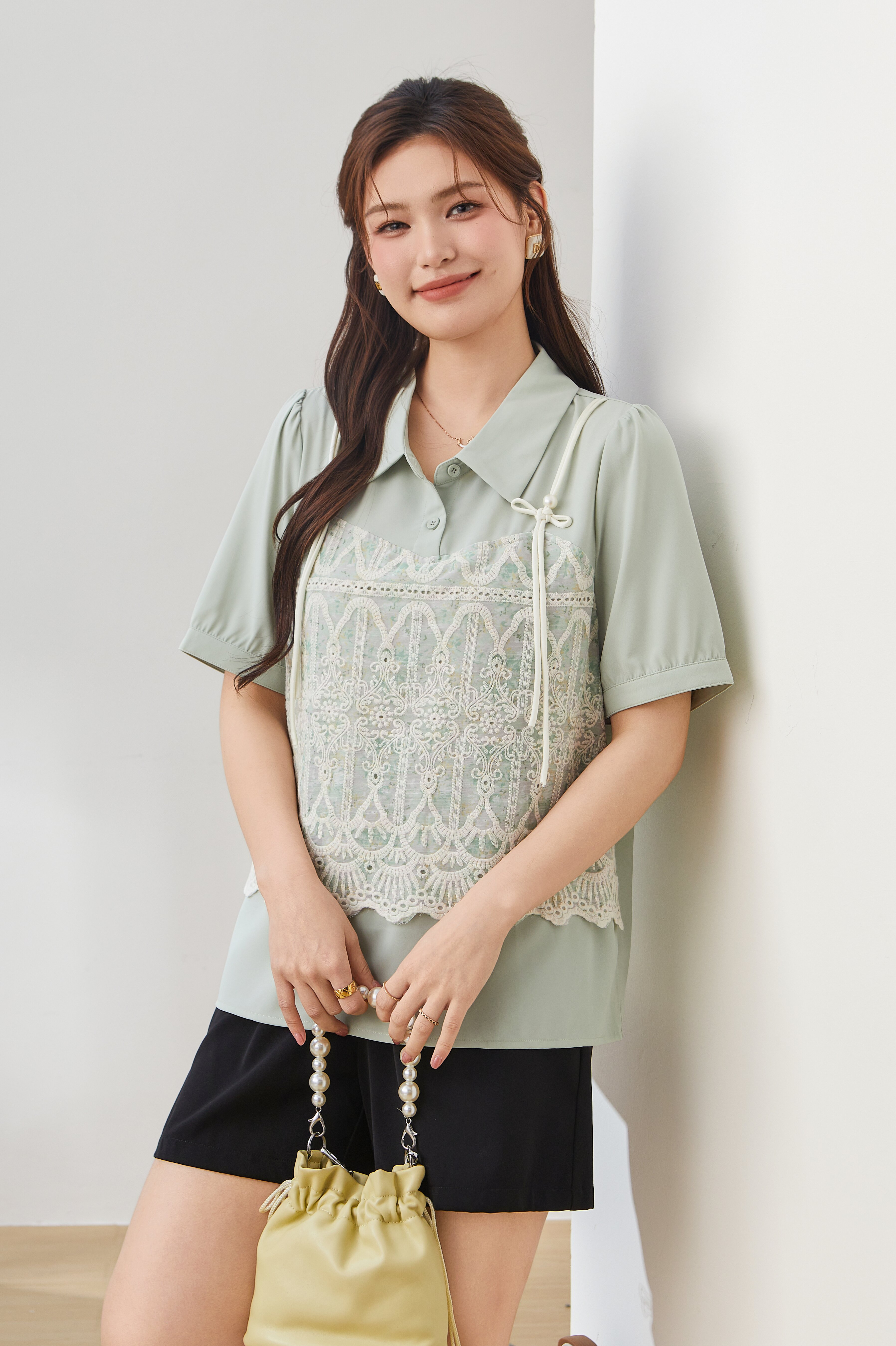 Lace Crochet Fake Two-Piece Shirt DXA1610