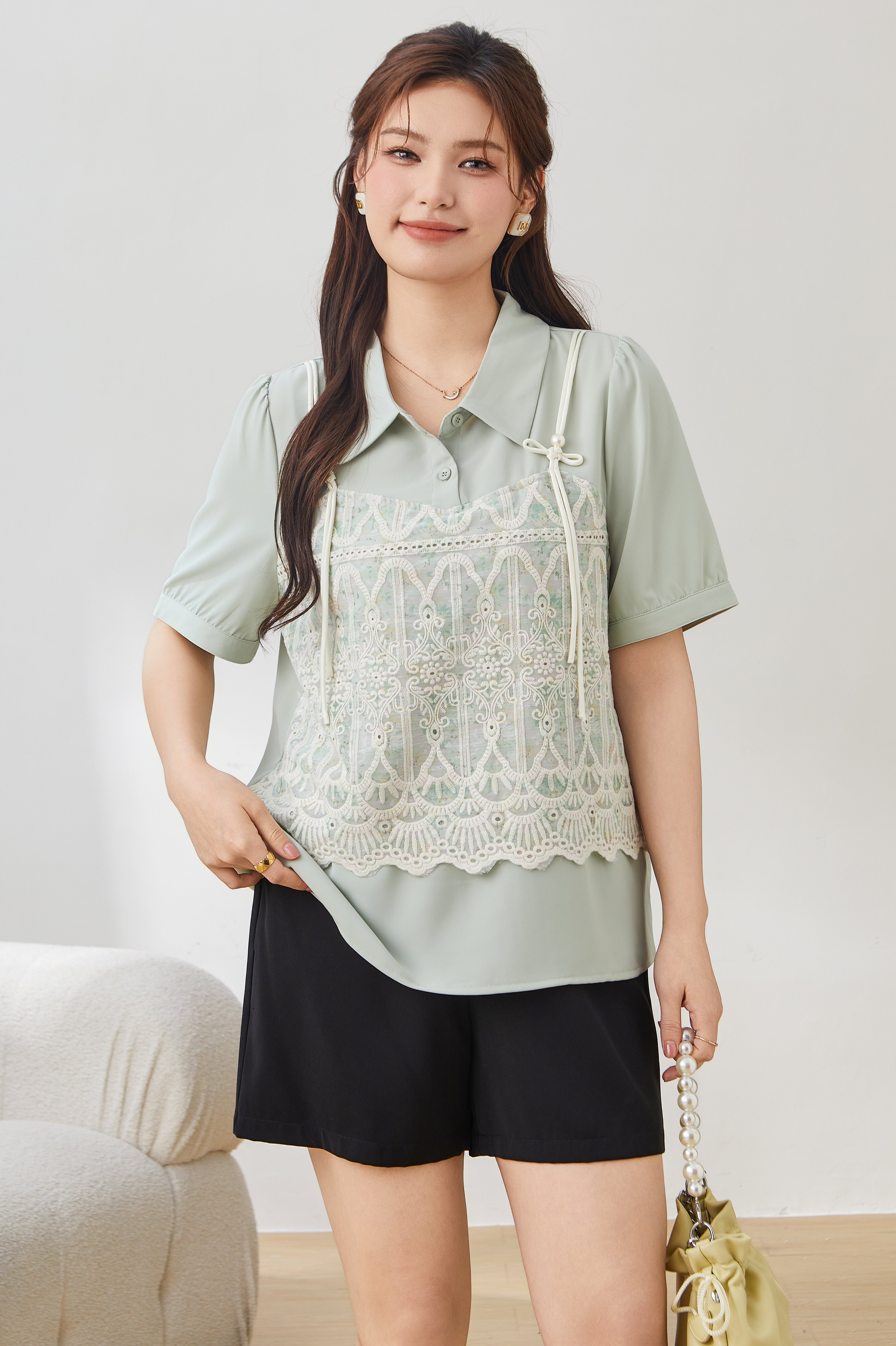 Lace Crochet Fake Two-Piece Shirt DXA1610