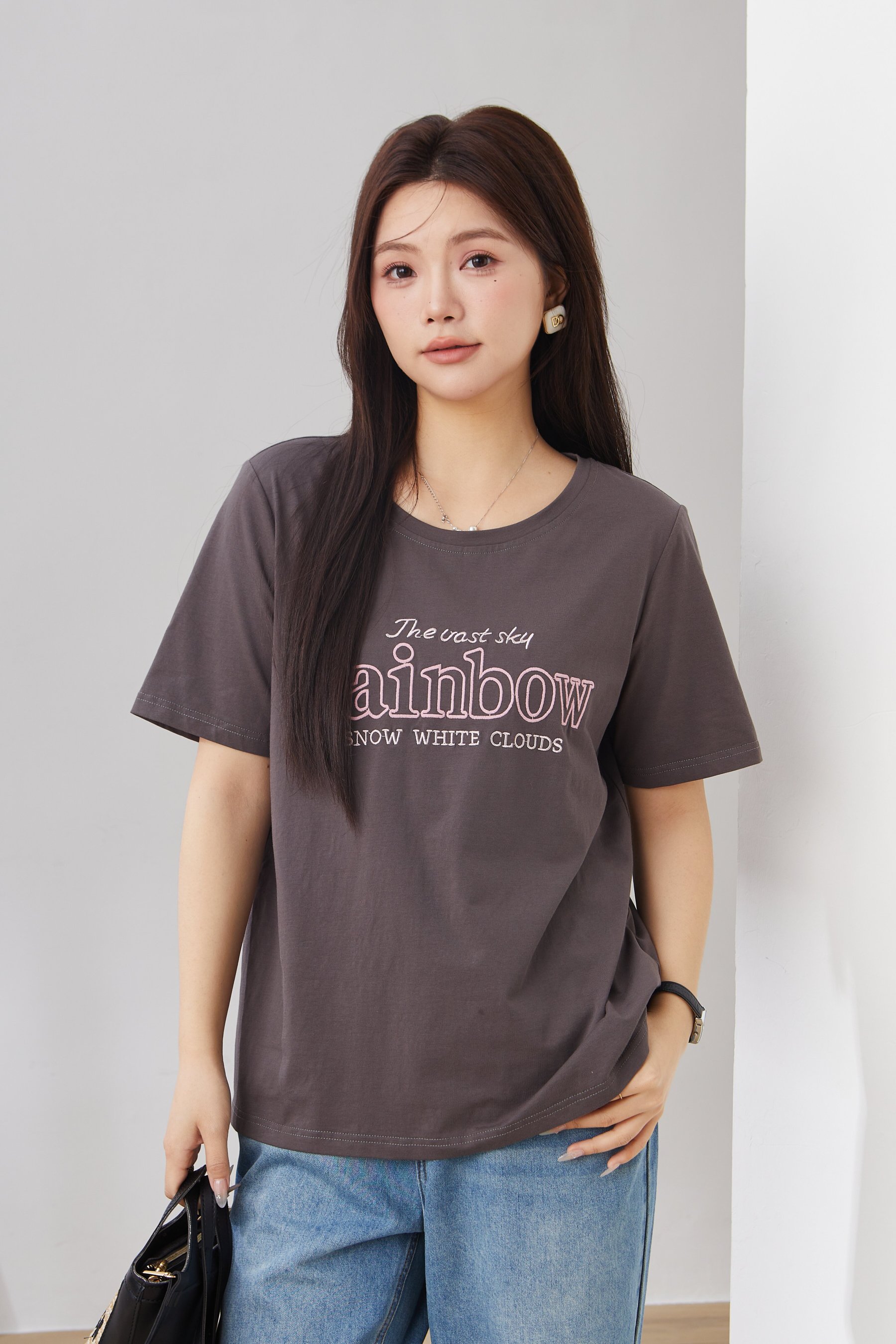 Round Neck Letter Embroidery Fashion Top EXZ2900