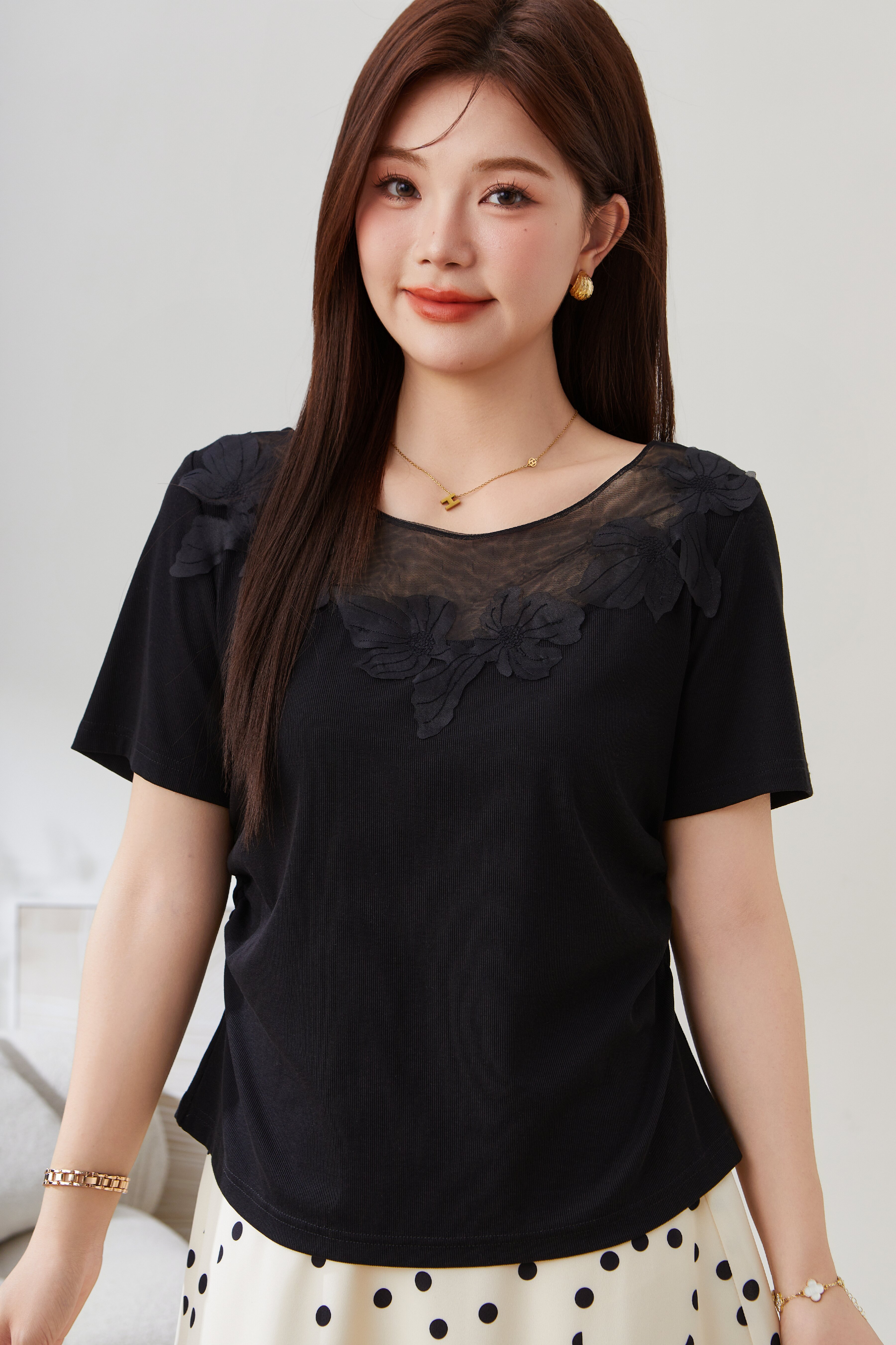 Spliced Three-Dimensional Flower Top EXZ5282