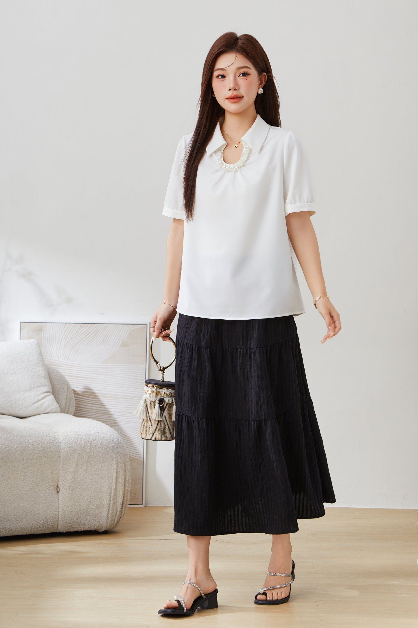 Solid Color Pearl Decorated Top EXA5222