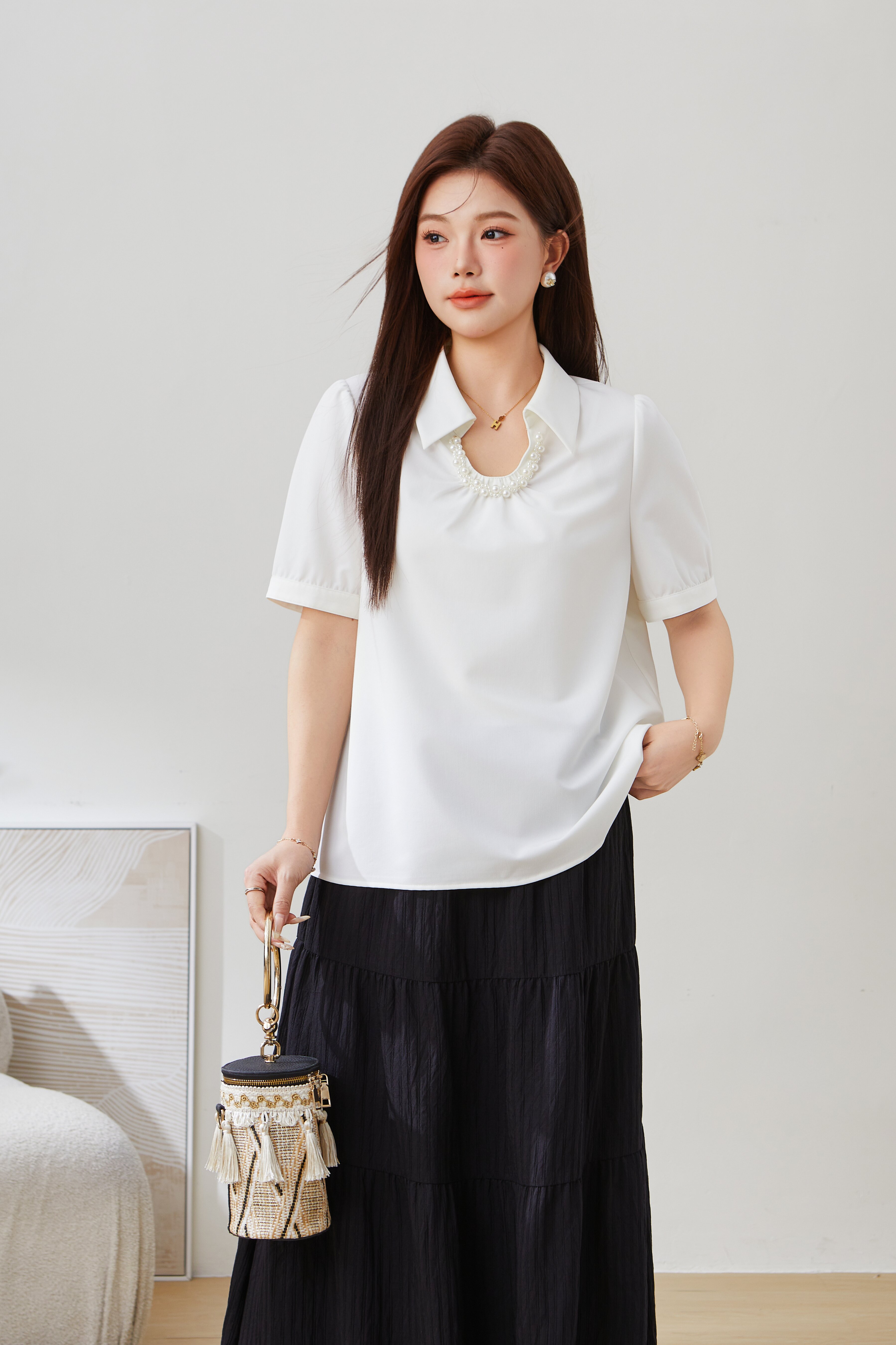 Solid Color Pearl Decorated Top EXA5222