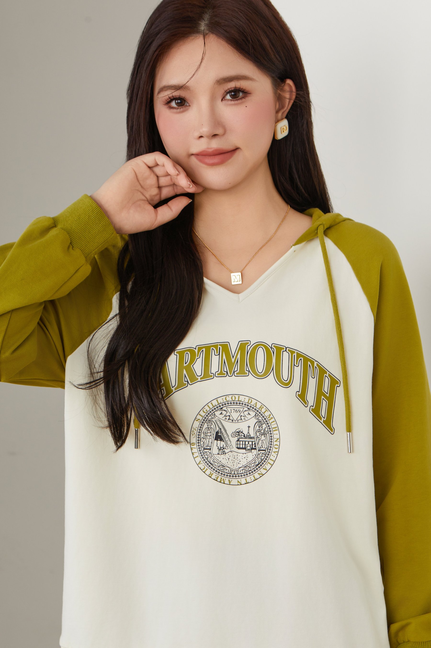Color Block Raglan Letter Print Sweatshirt ECZ1235N
