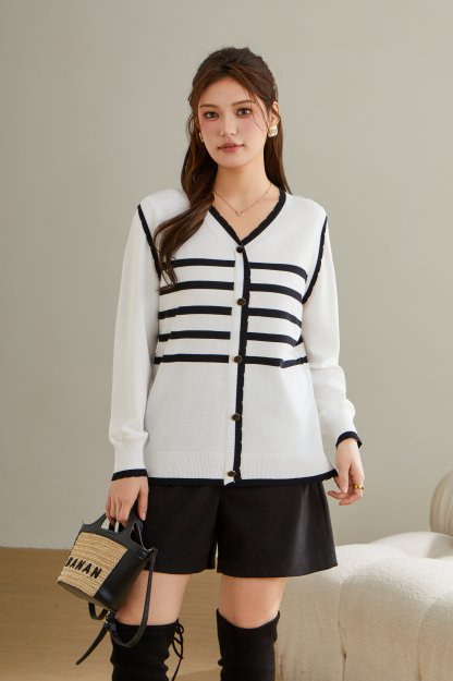 V-neck Knitted Sweater DCMY358