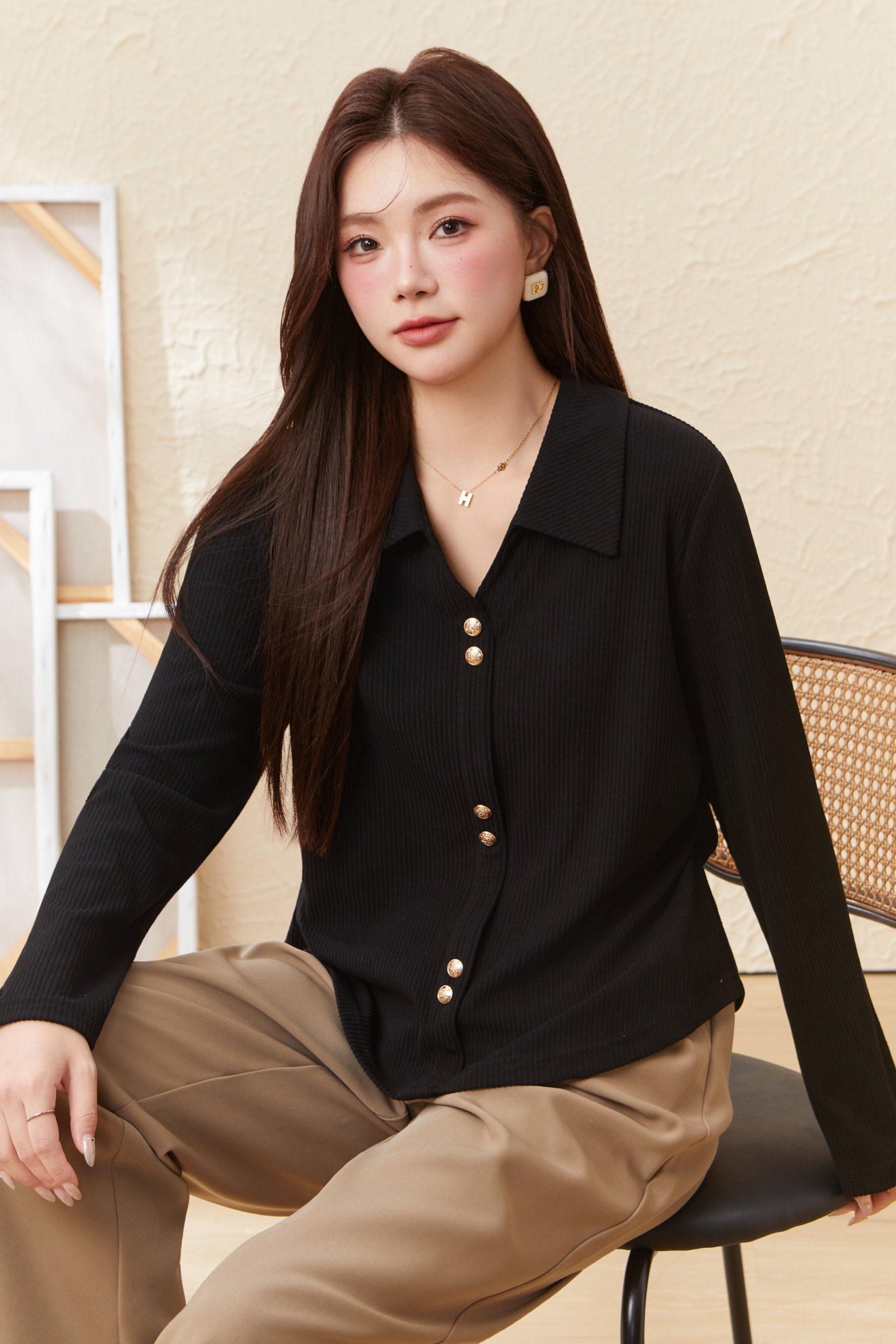 Turn-down Collar Ribbed Top EDZ5608