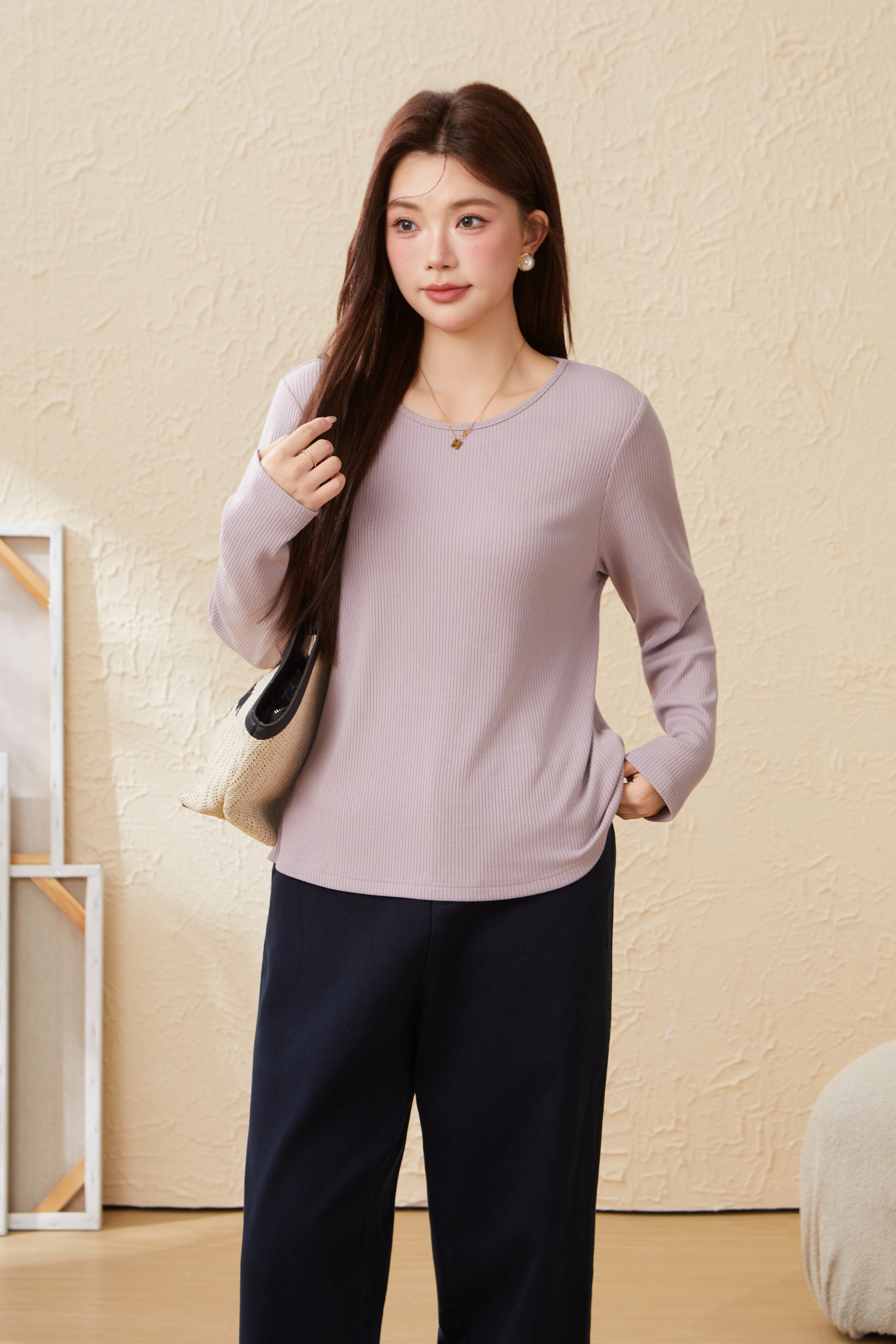 Small U-neck Knitted Ribbed T-shirt EDZ5850