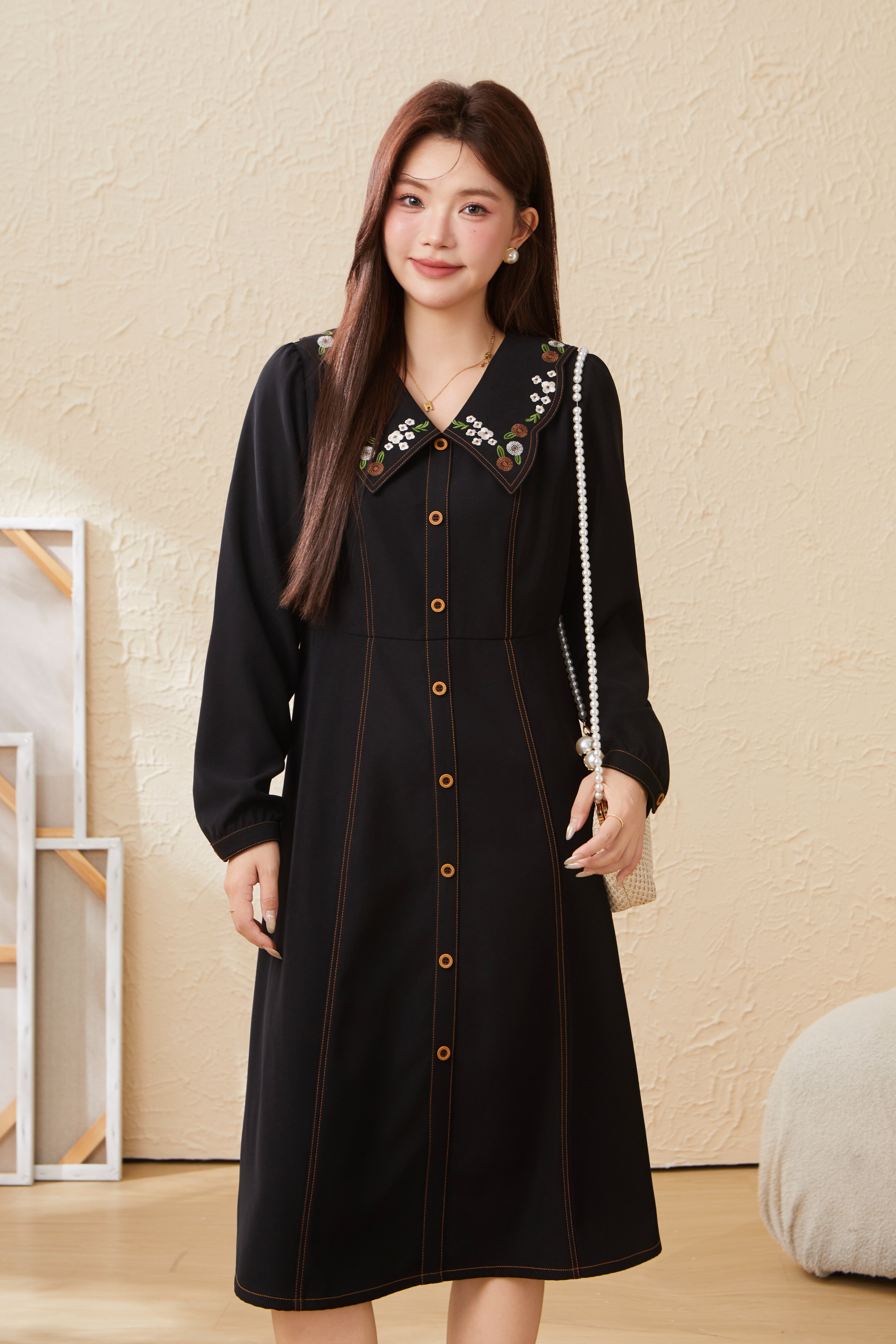 Doll collar embroidered waist cinching dress EDQ5867