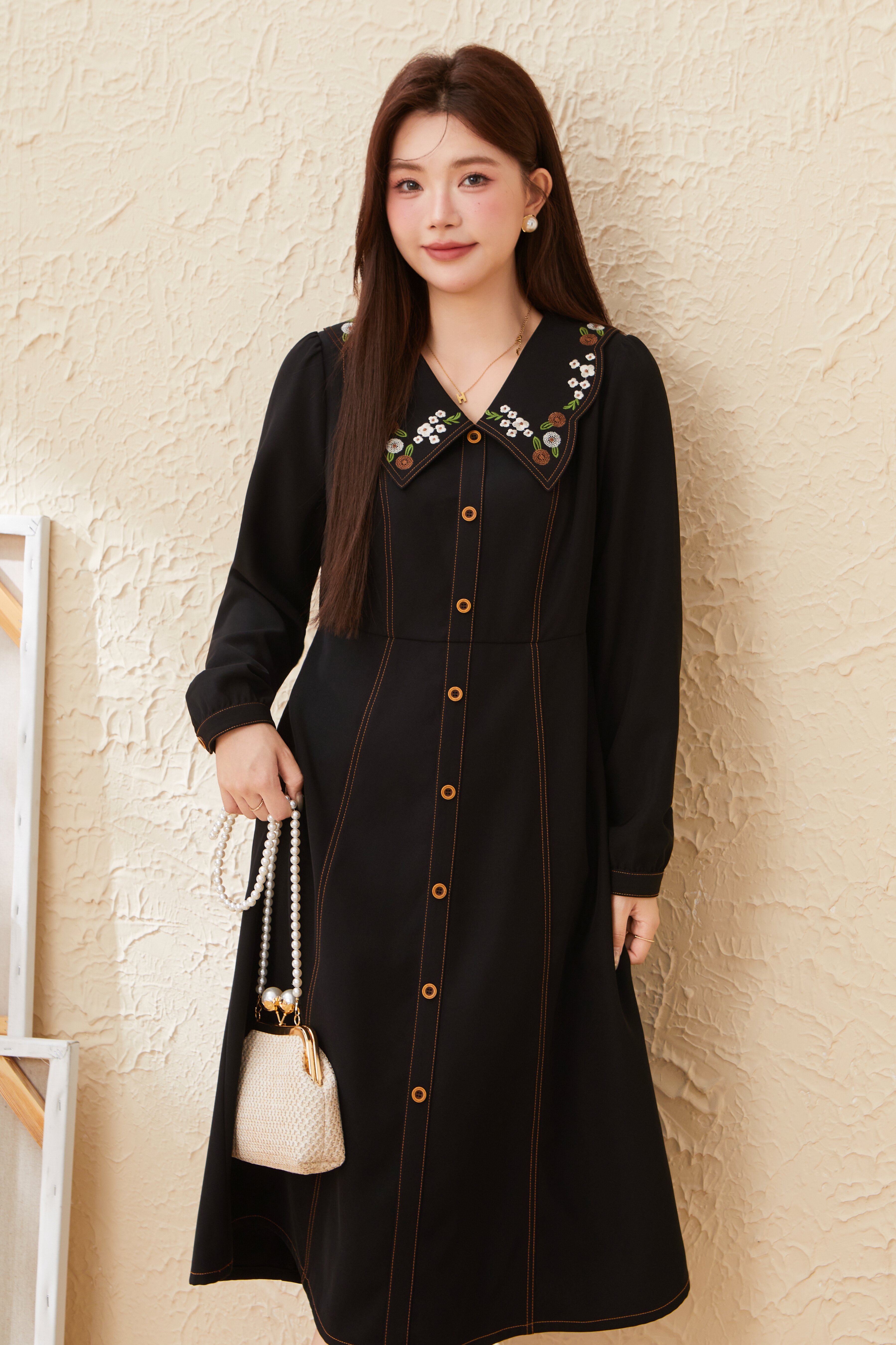 Doll collar embroidered waist cinching dress EDQ5867