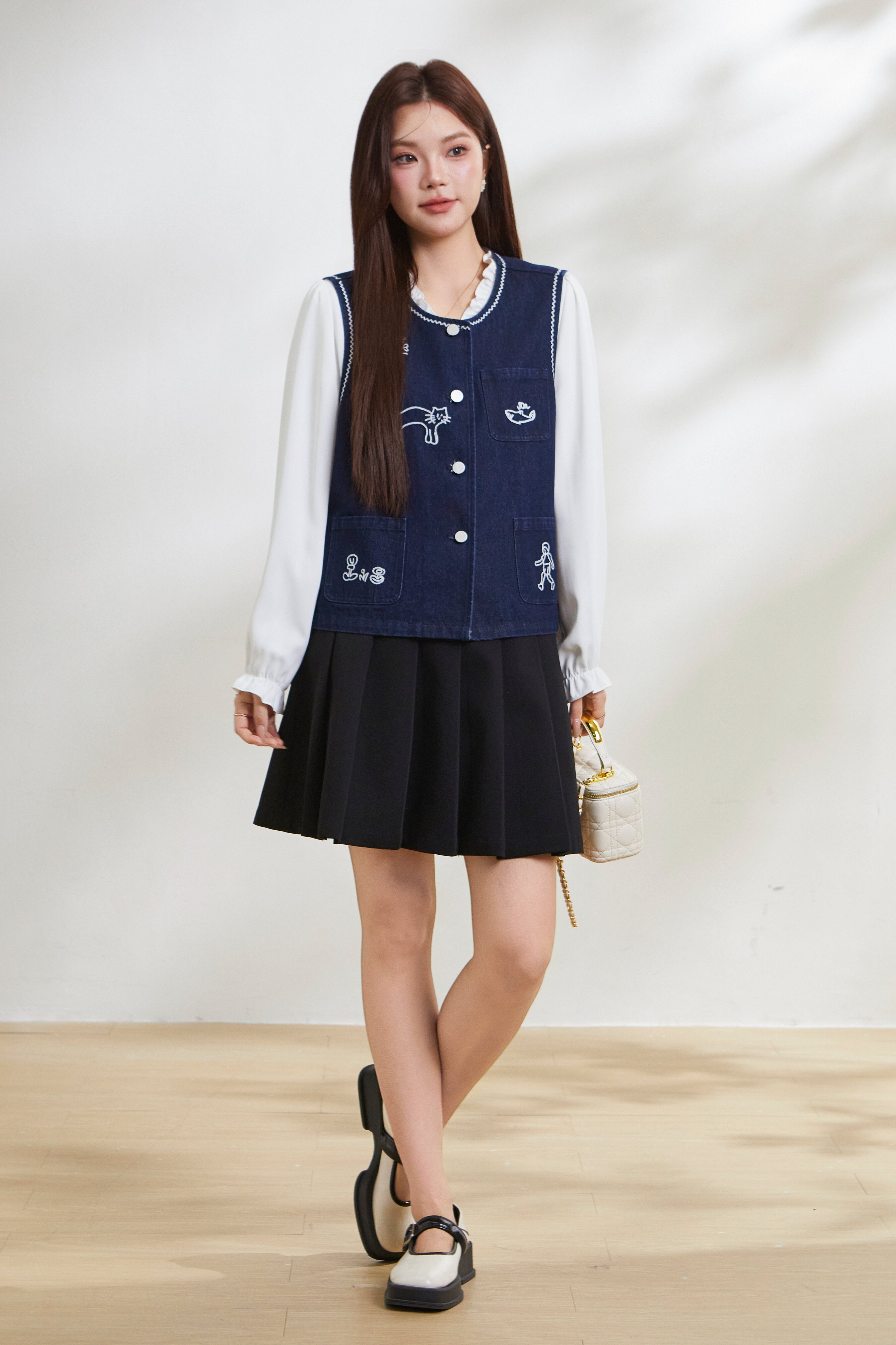Embroidered Artistic Style Denim Vest FCW6920