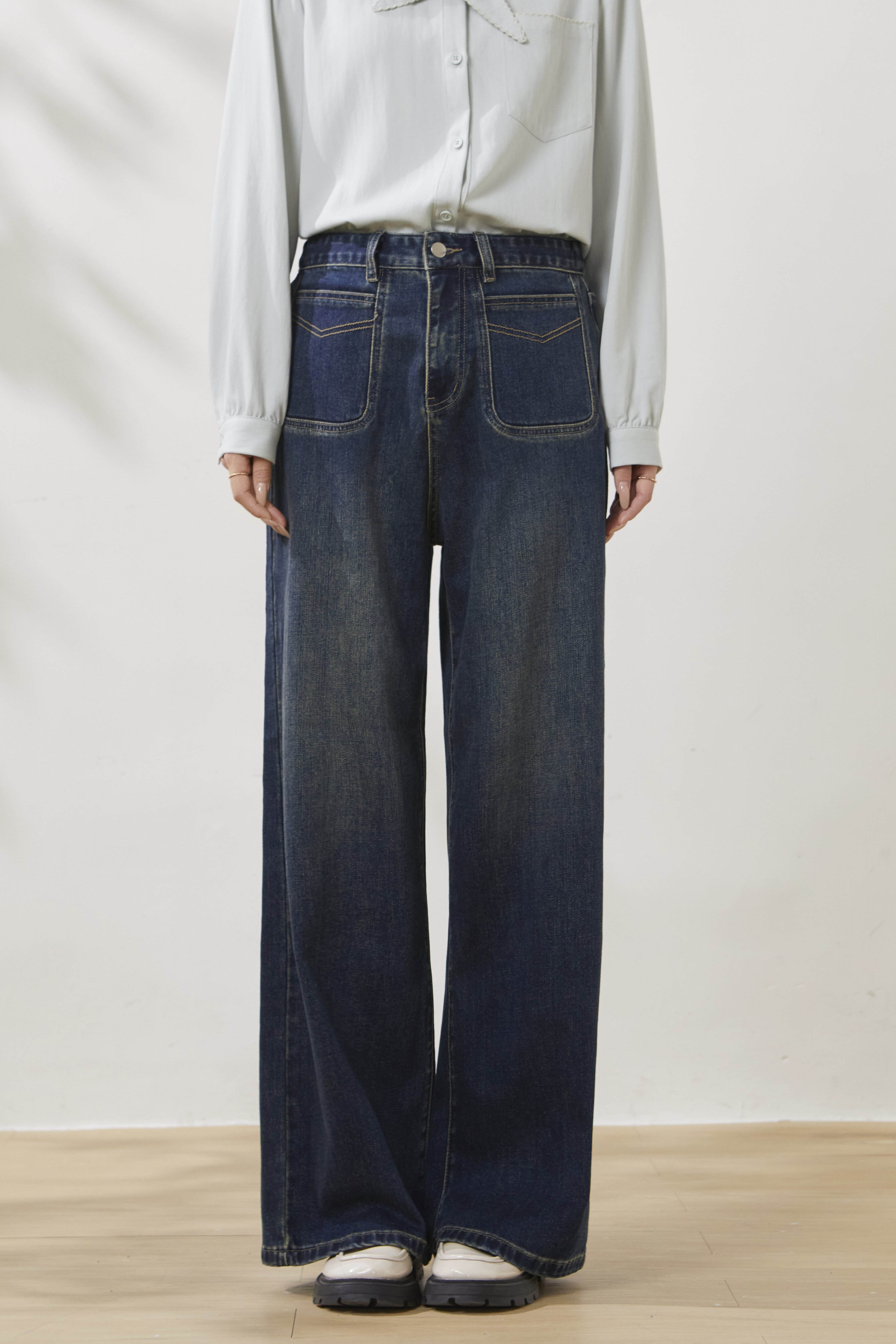 High-waisted straight-leg jeans FCK6959