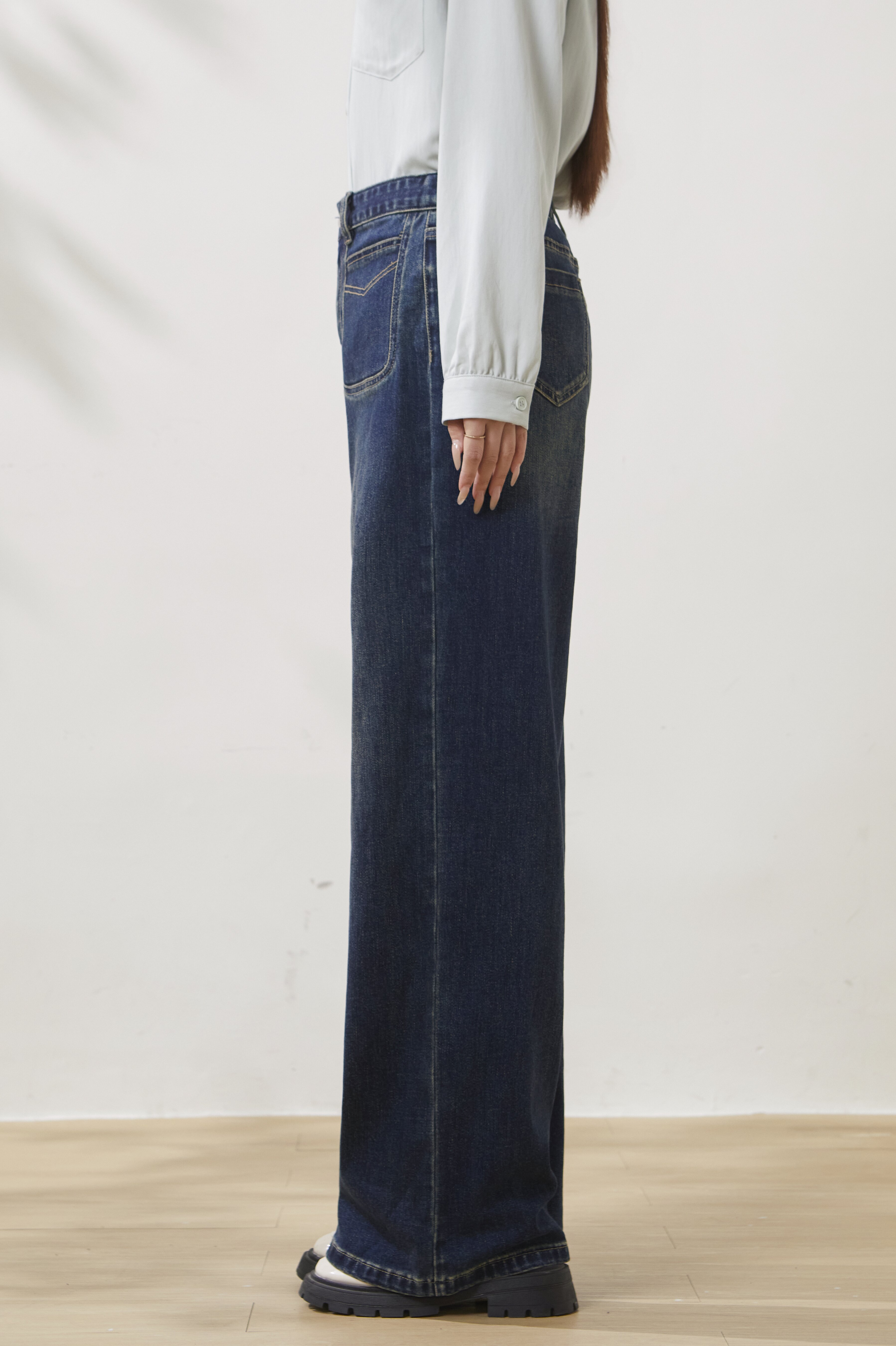 High-waisted straight-leg jeans FCK6959