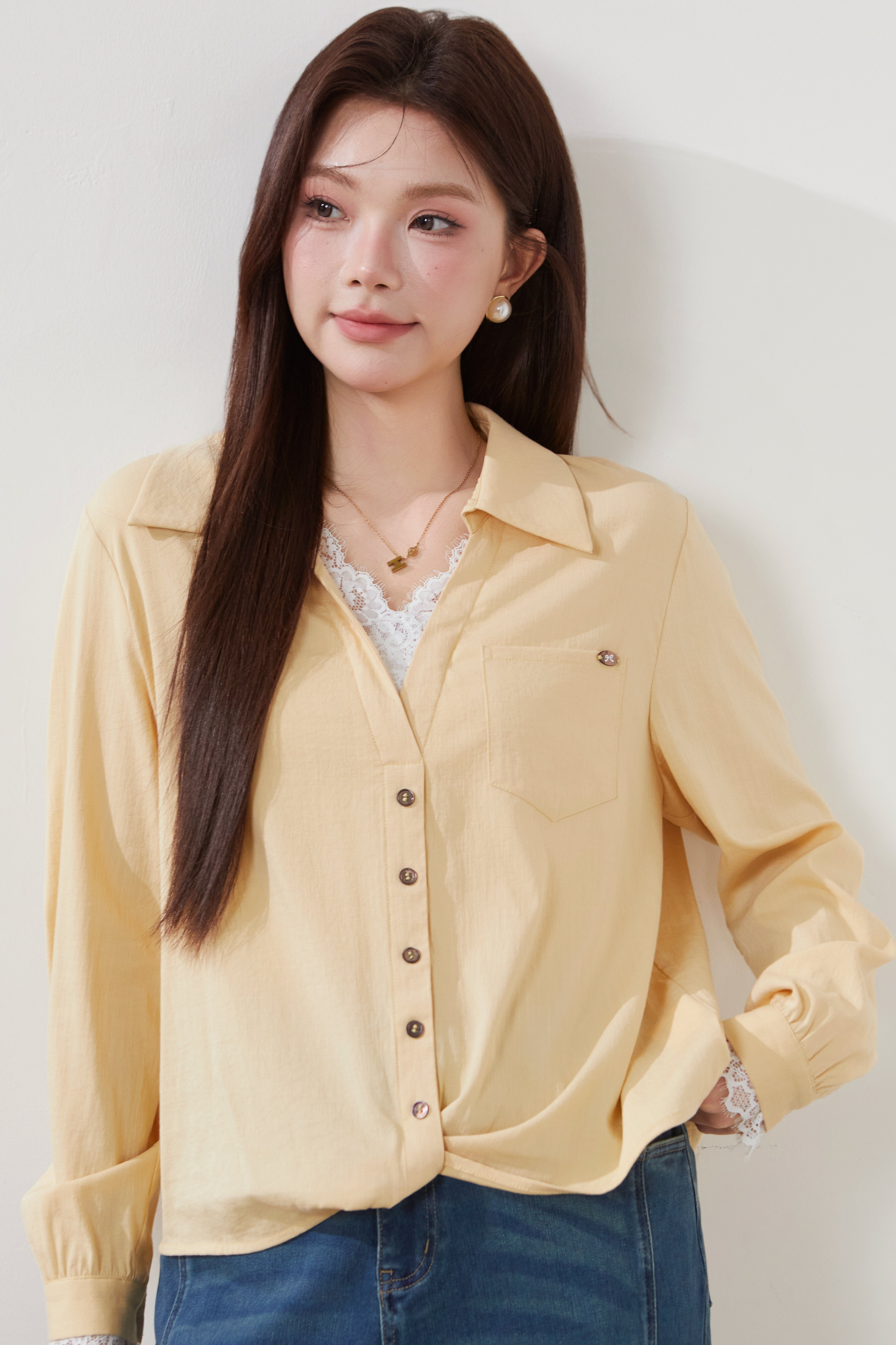 V-neck lace faux two-piece shirt FCA6899