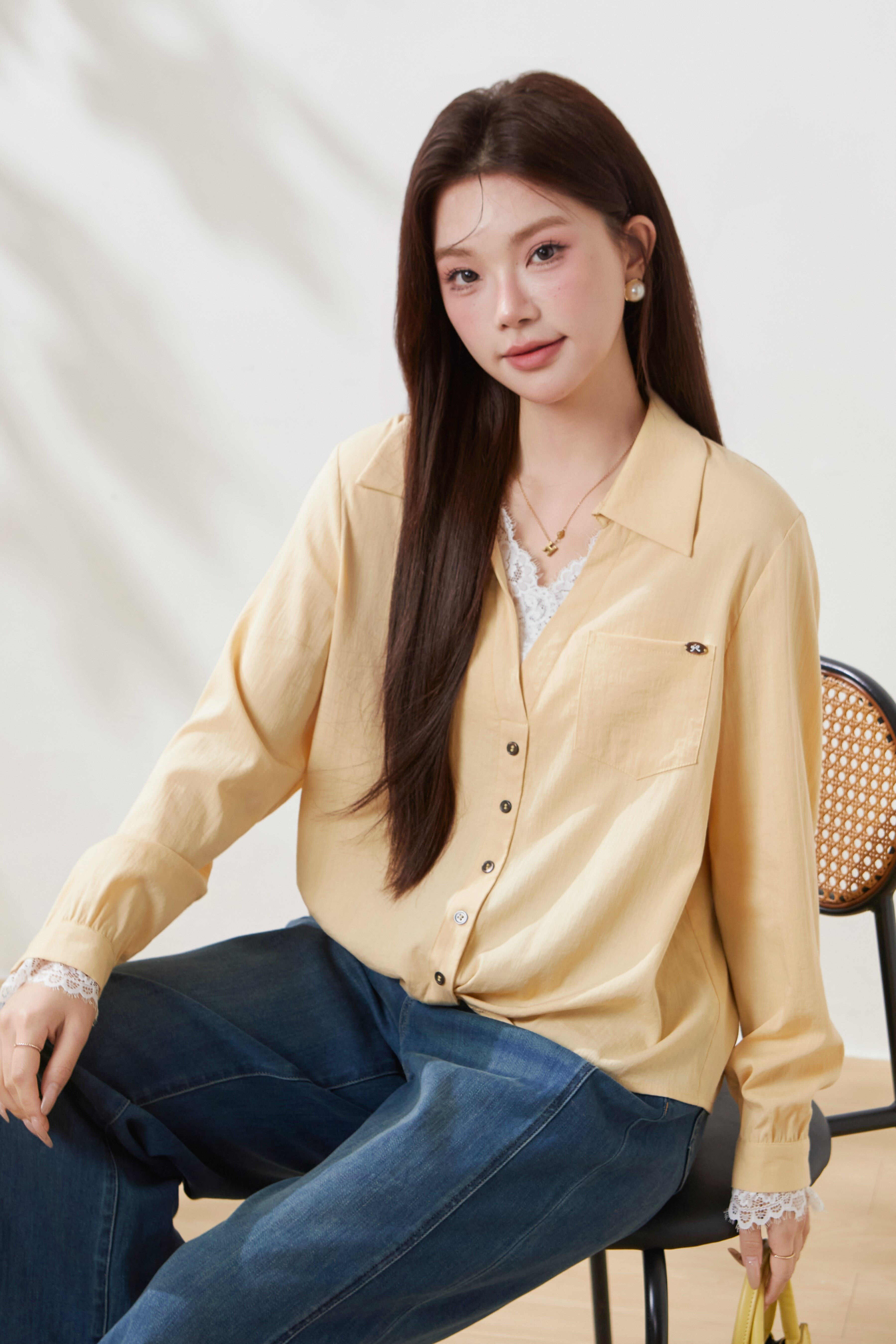 V-neck lace faux two-piece shirt FCA6899